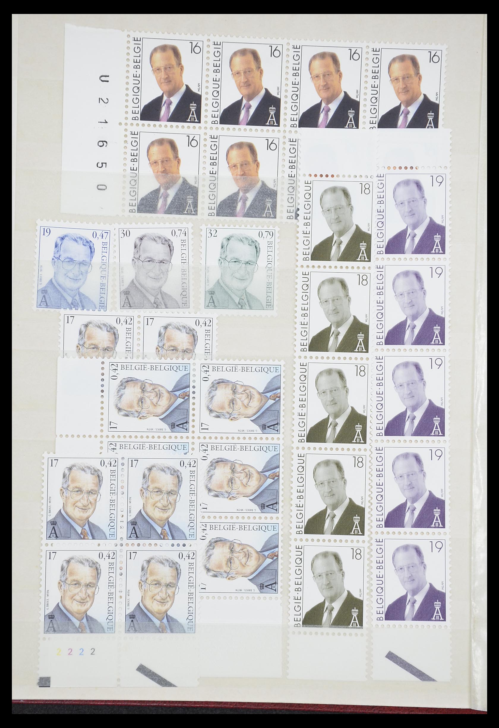 33899 113 - Postzegelverzameling 33899 België postfris 1965-2004.