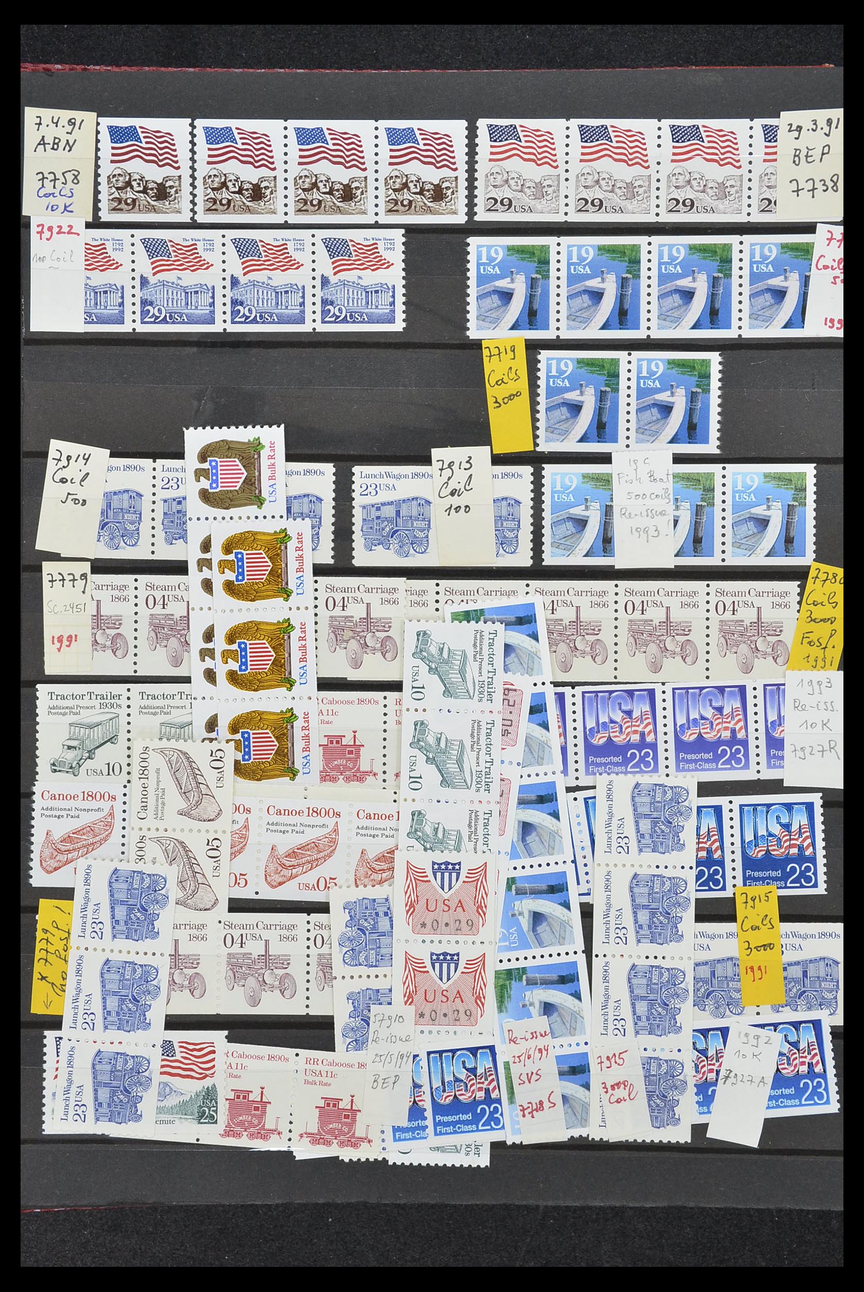 33904 016 - Stamp collection 33904 USA 1938-1998.