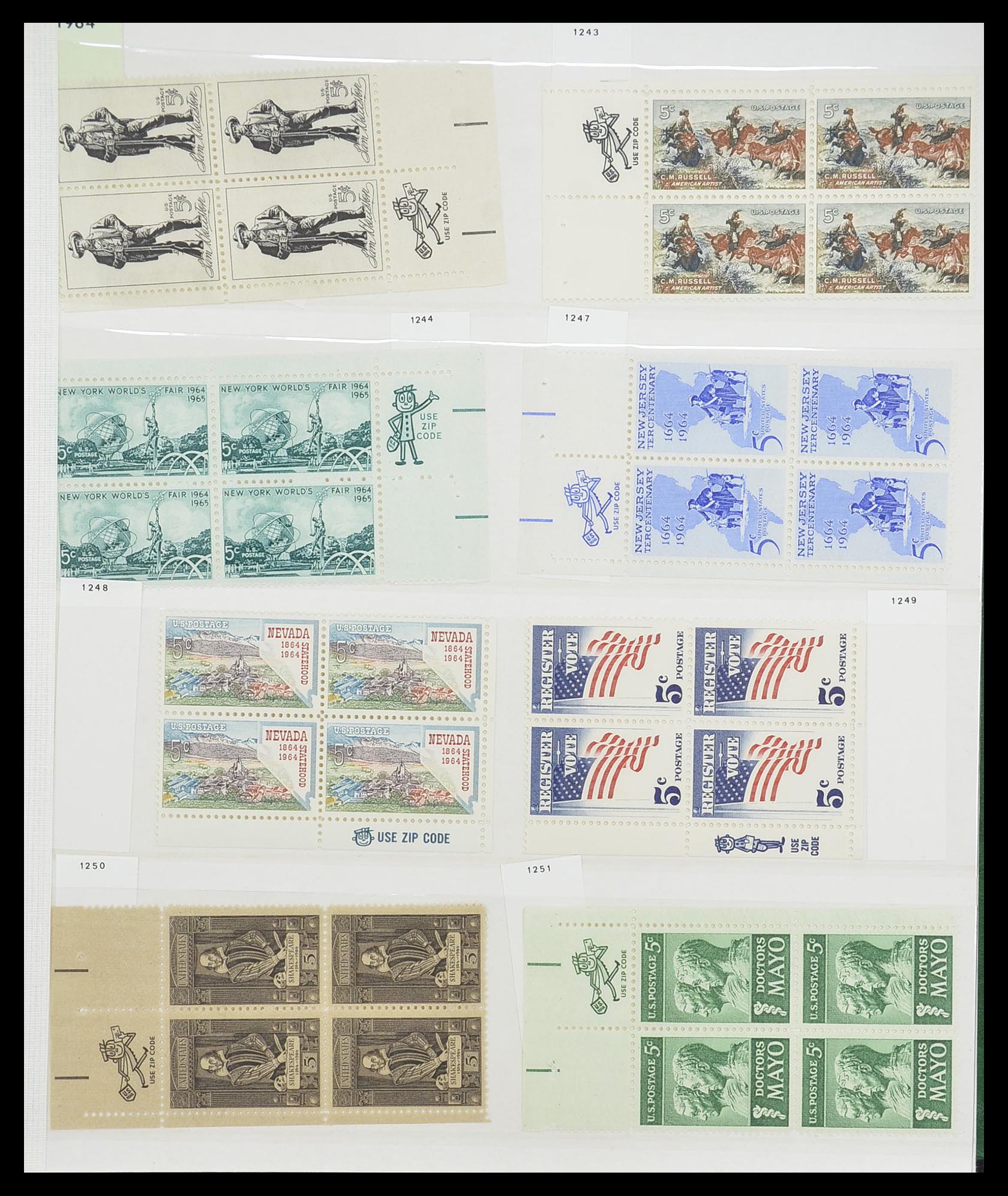 33904 017 - Stamp collection 33904 USA 1938-1998.
