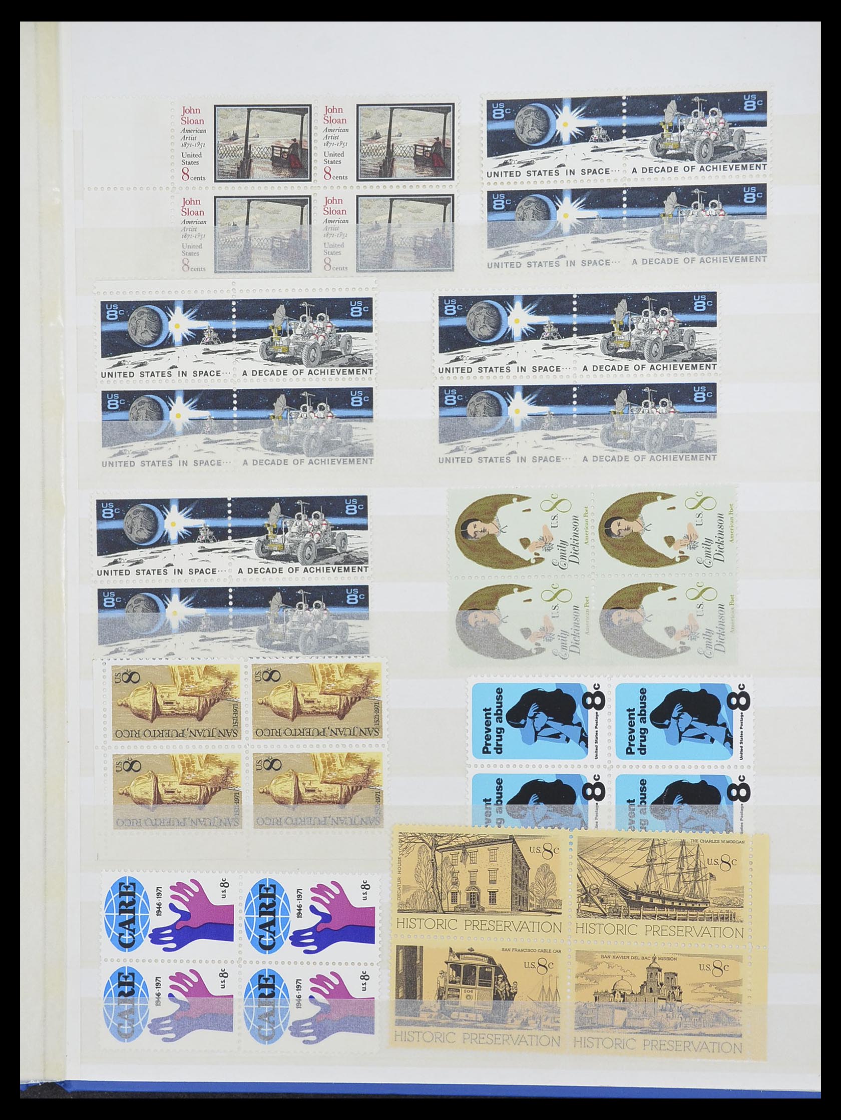 33904 099 - Stamp collection 33904 USA 1938-1998.