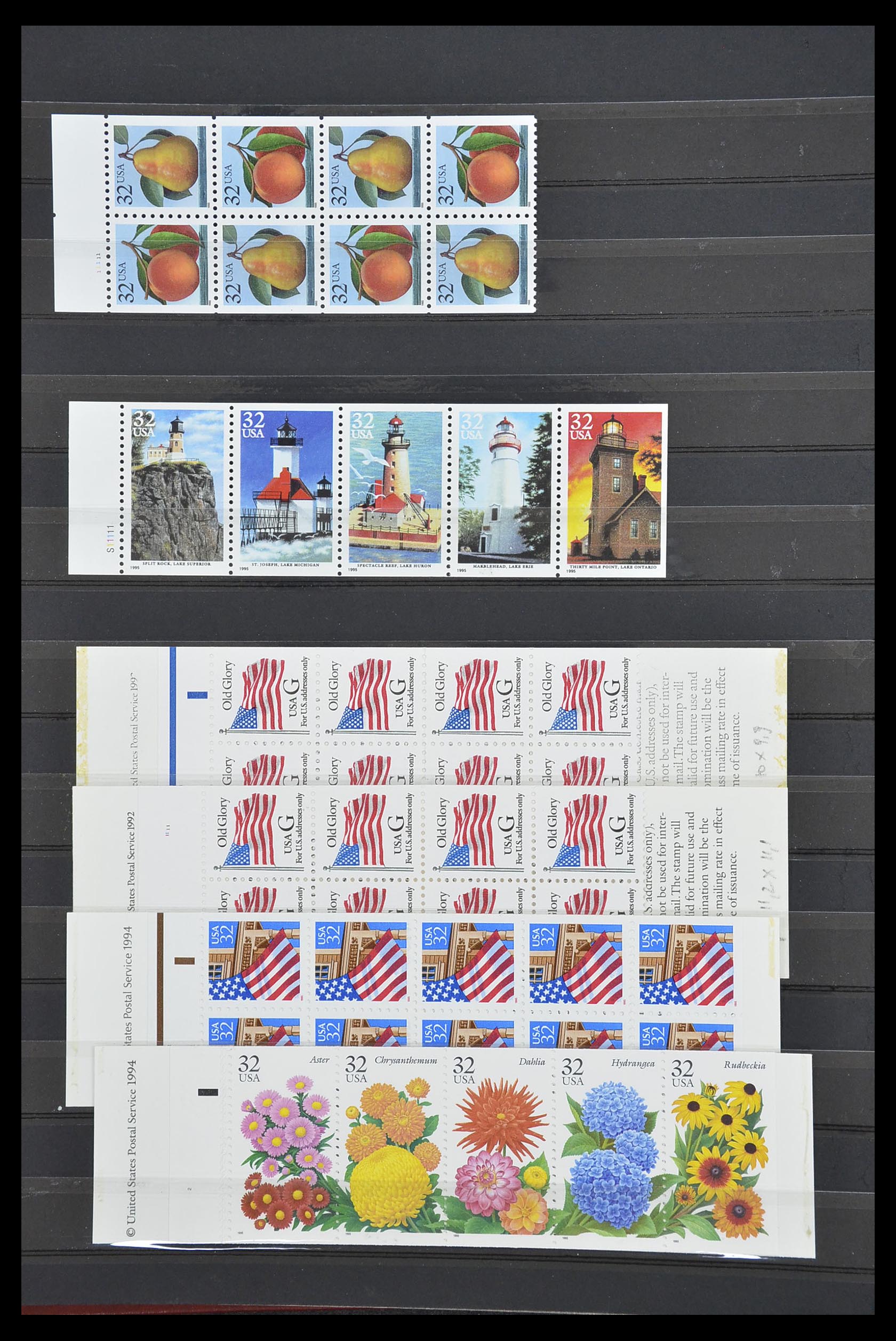 33904 234 - Stamp collection 33904 USA 1938-1998.