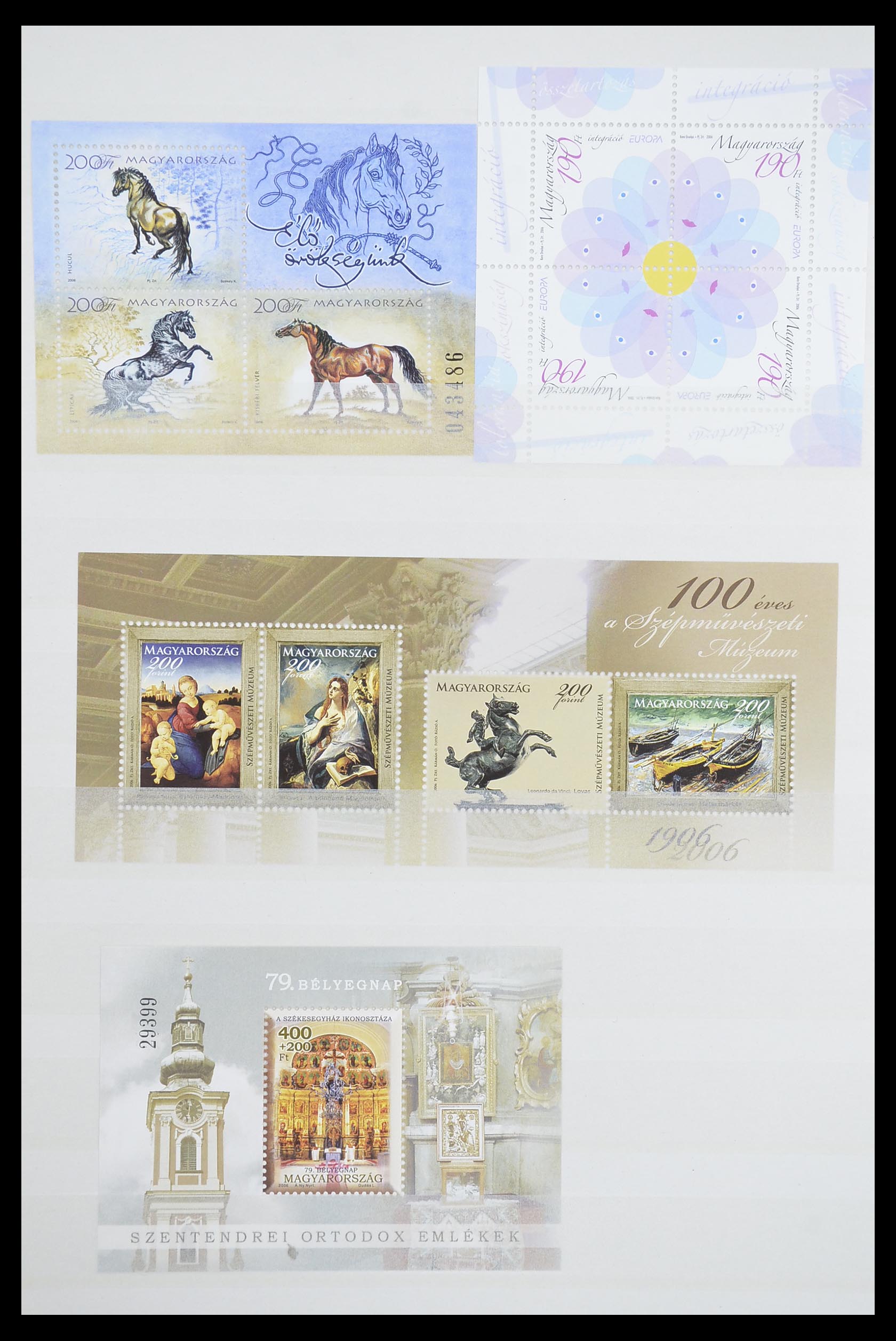 33909 040 - Postzegelverzameling 33909 Hongarije blokken 1977-2010.