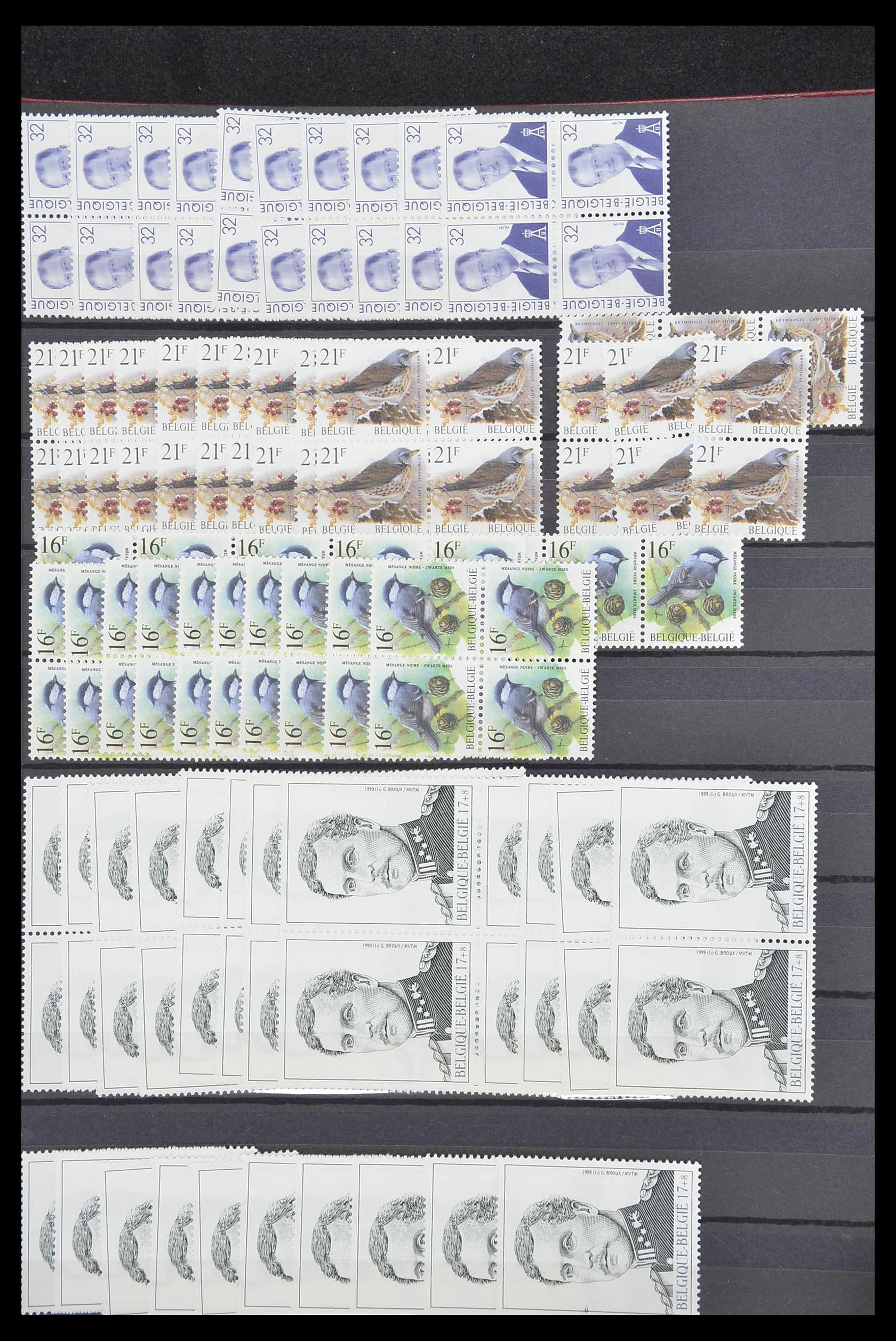 33910 087 - Postzegelverzameling 33910 België postfris 1978-2007.