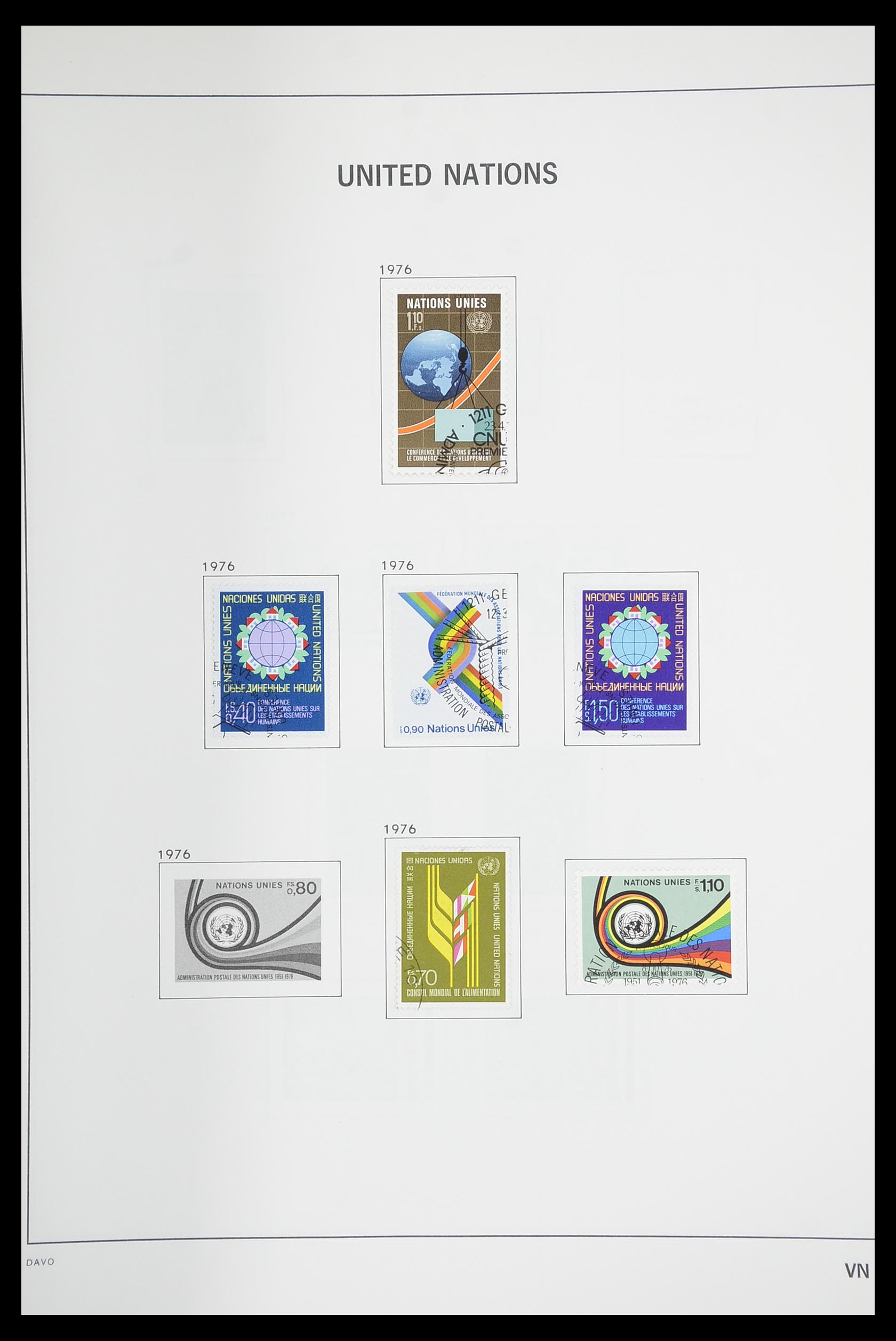 33925 136 - Stamp collection 33925 Switzerland 1854-1991.