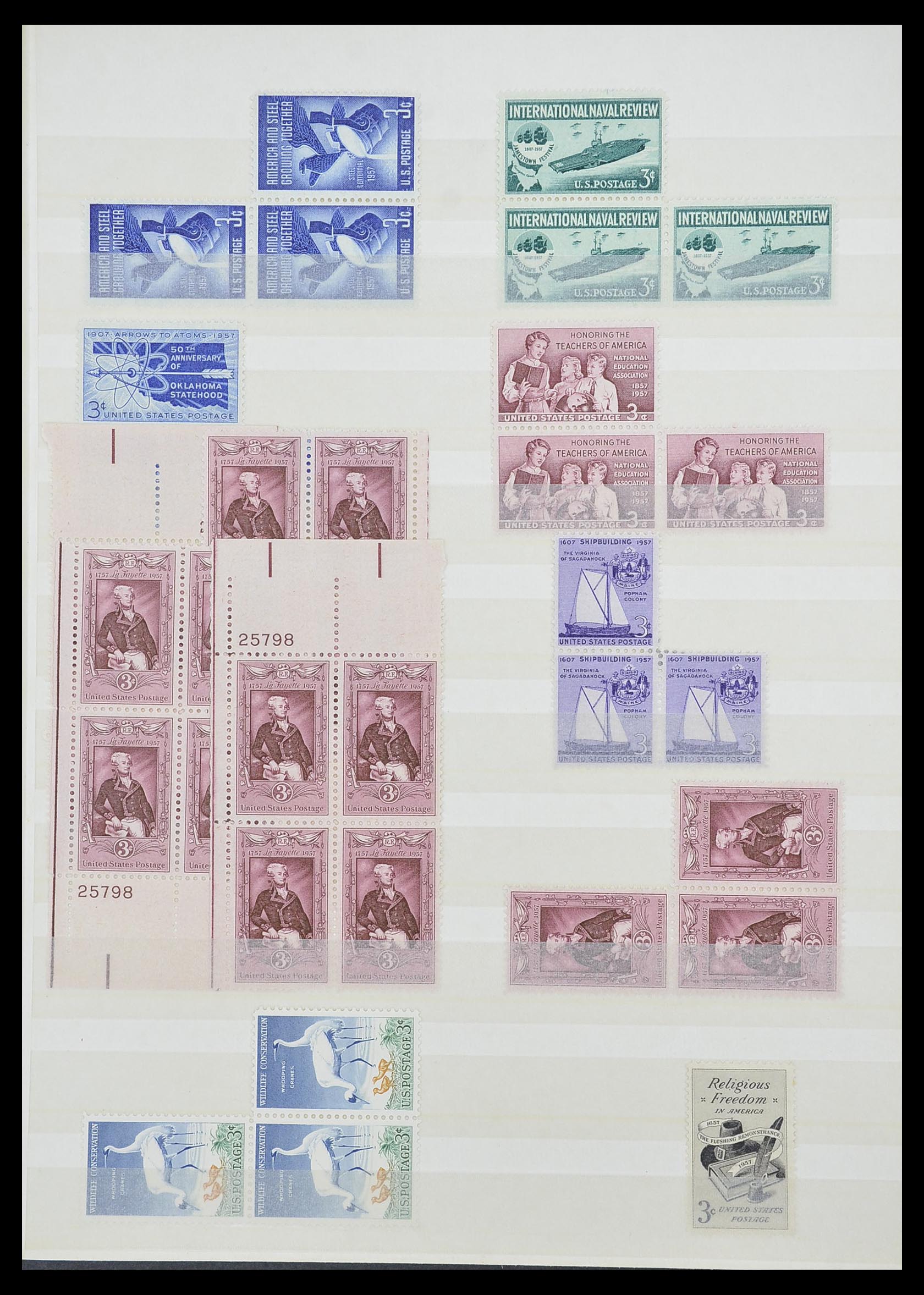 33933 013 - Postzegelverzameling 33933 USA postfris 1945-1996.