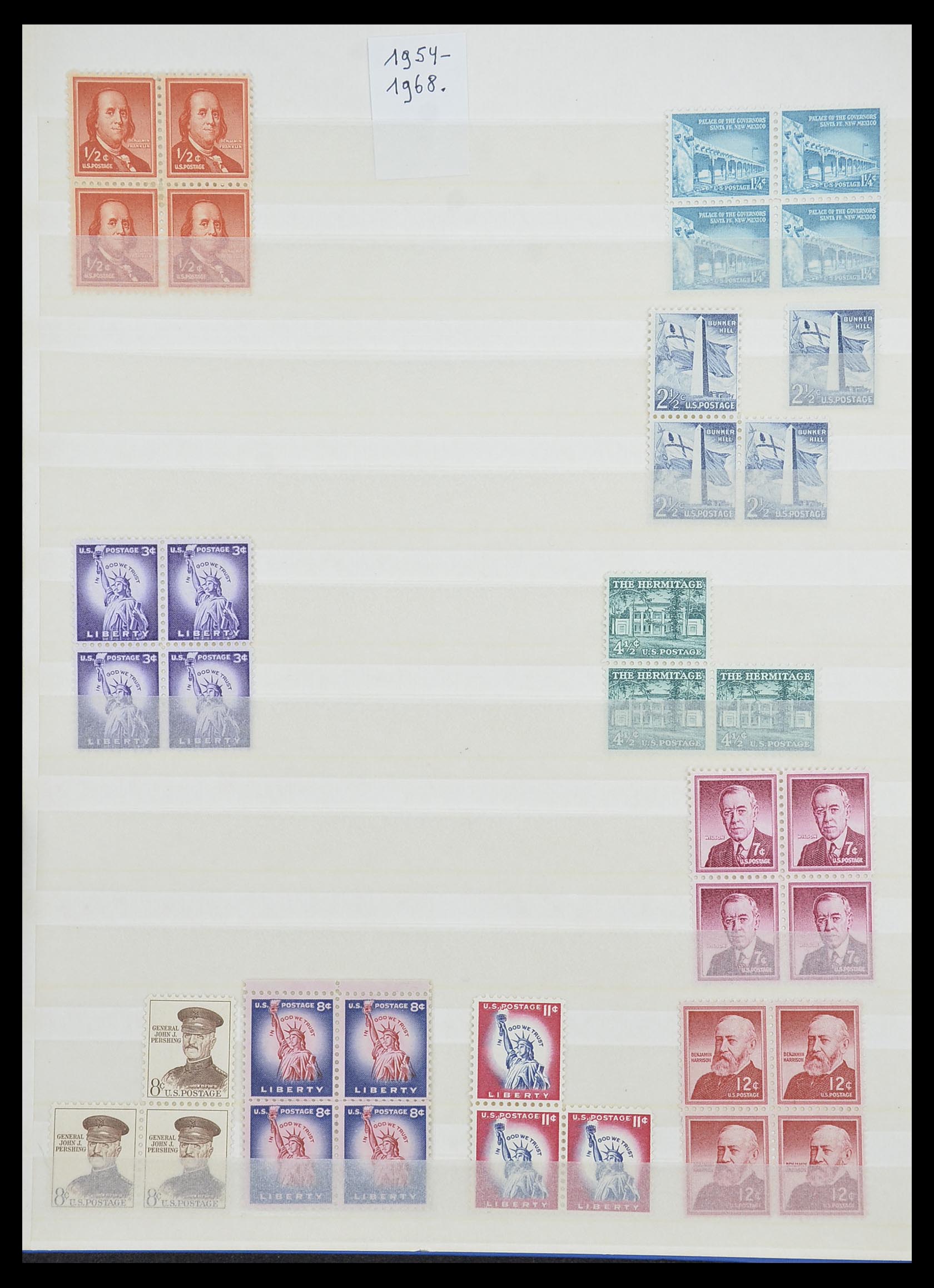 33933 014 - Stamp collection 33933 USA MNH 1945-1996.