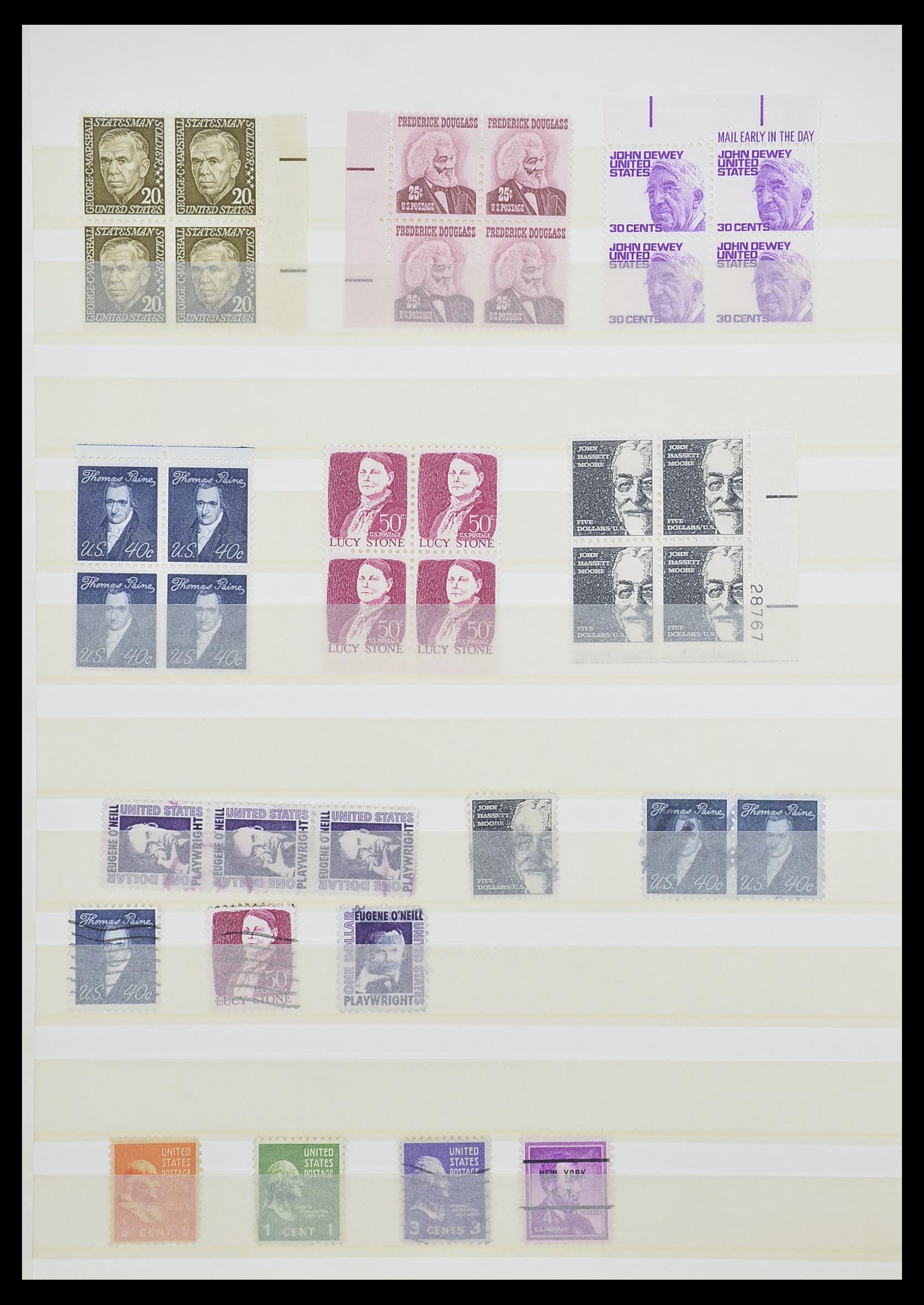 33933 030 - Stamp collection 33933 USA MNH 1945-1996.