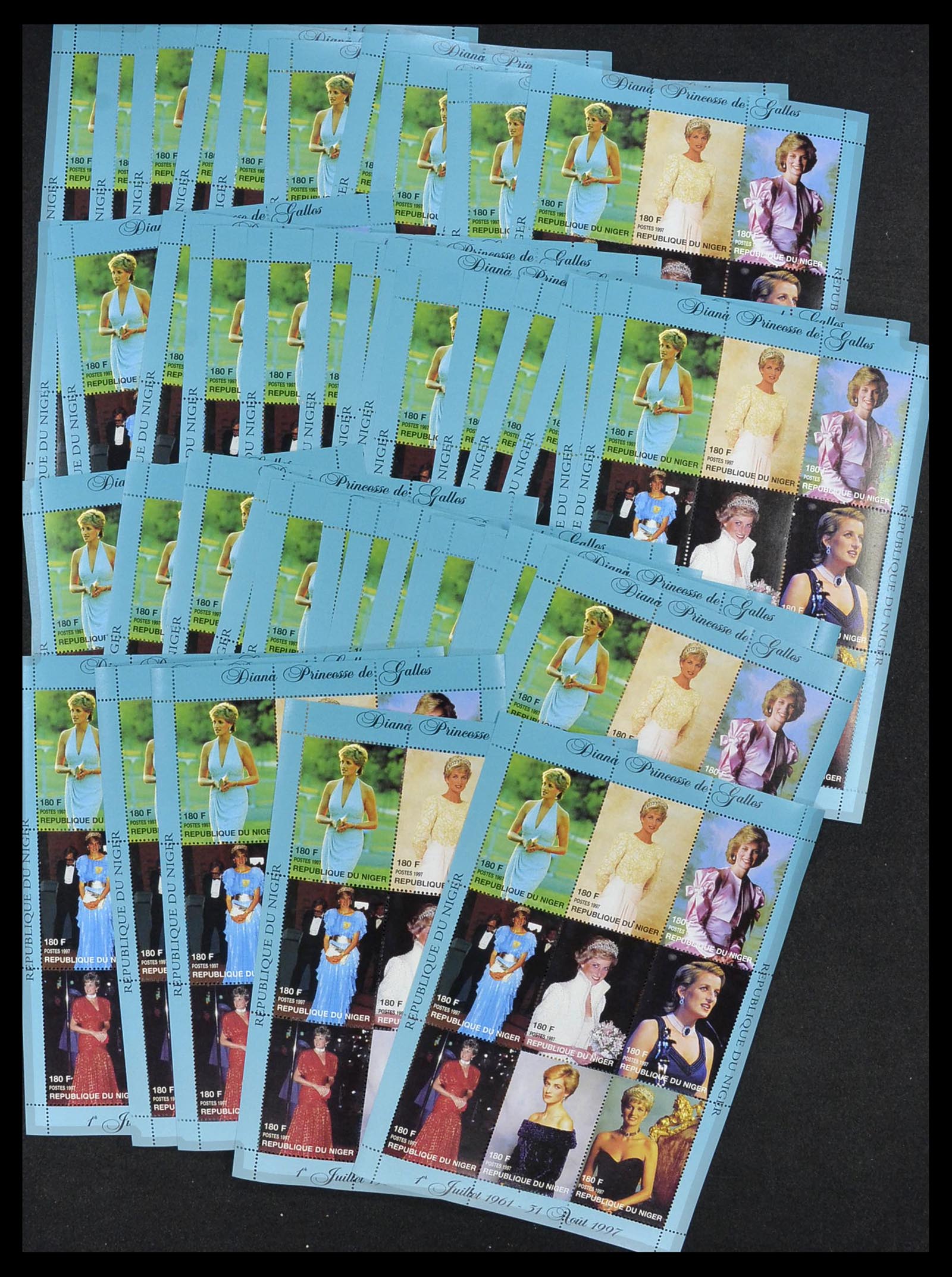 33934 045 - Postzegelverzameling 33934 Motieven 1975-2003.