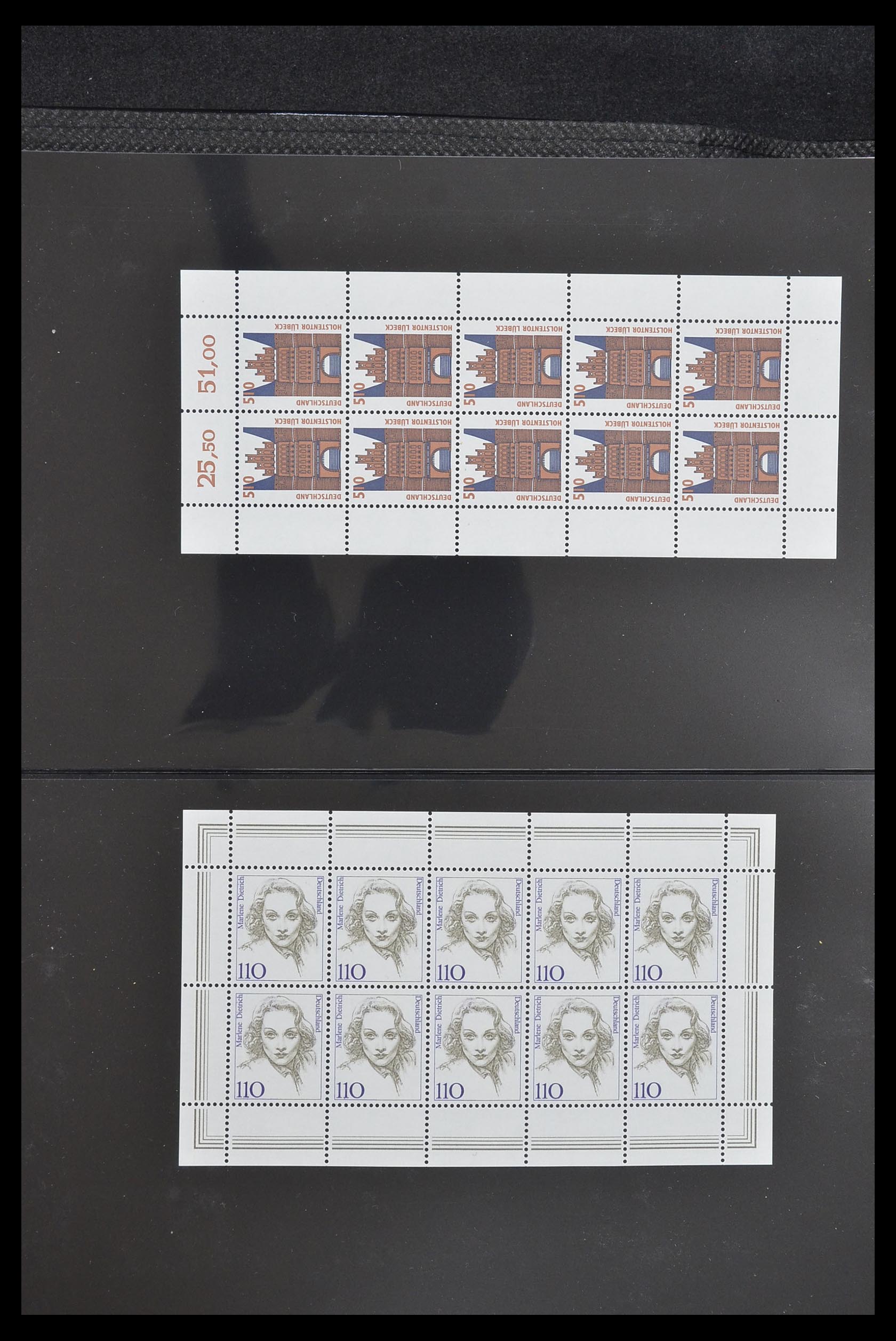 33936 081 - Stamp collection 33936 Bundespost kleinbogen 1994-2000.