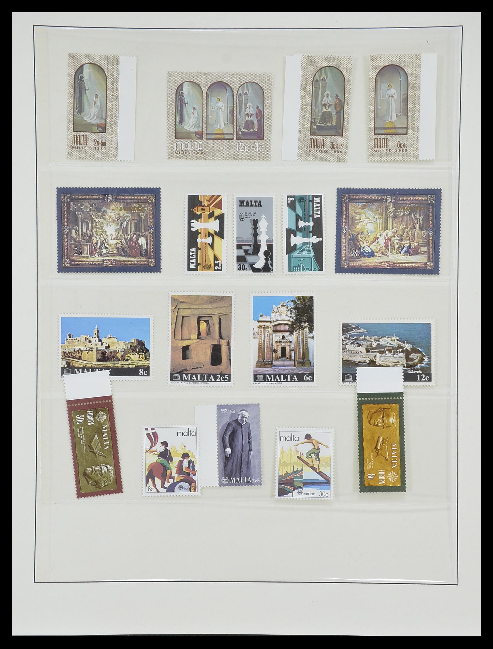 33968 077 - Postzegelverzameling 33968 Malta 1861-2001.