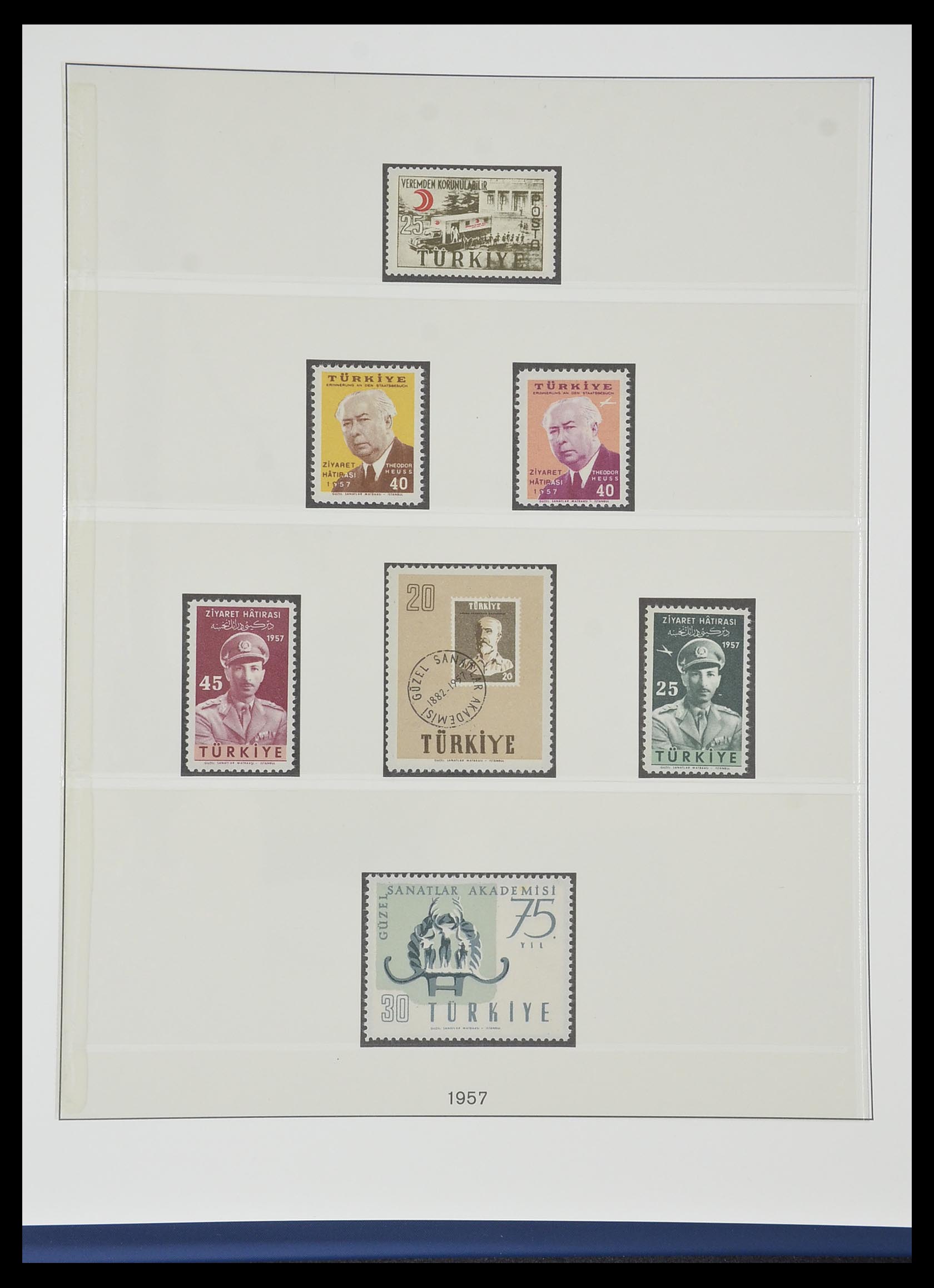 33984 048 - Stamp collection 33984 Turkey 1938-1990.