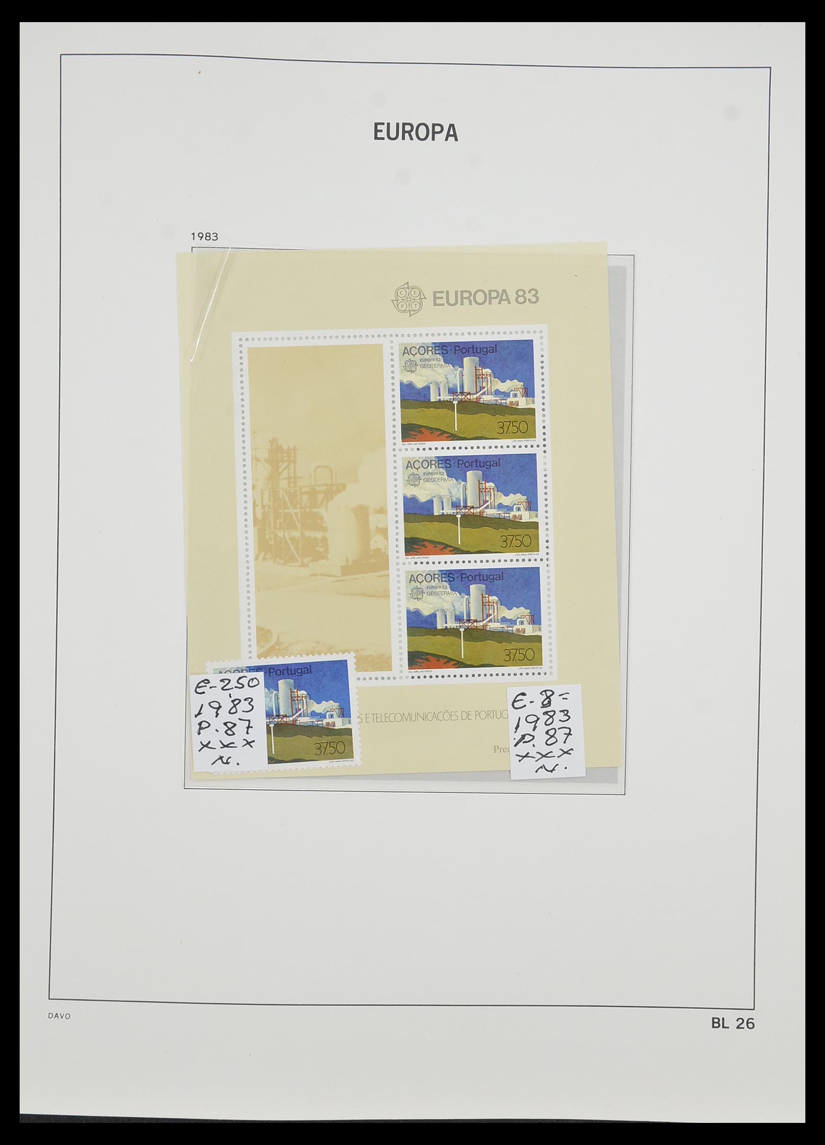 33985 027 - Stamp collection 33985 Europa CEPT souvenir sheets 1974-2014.