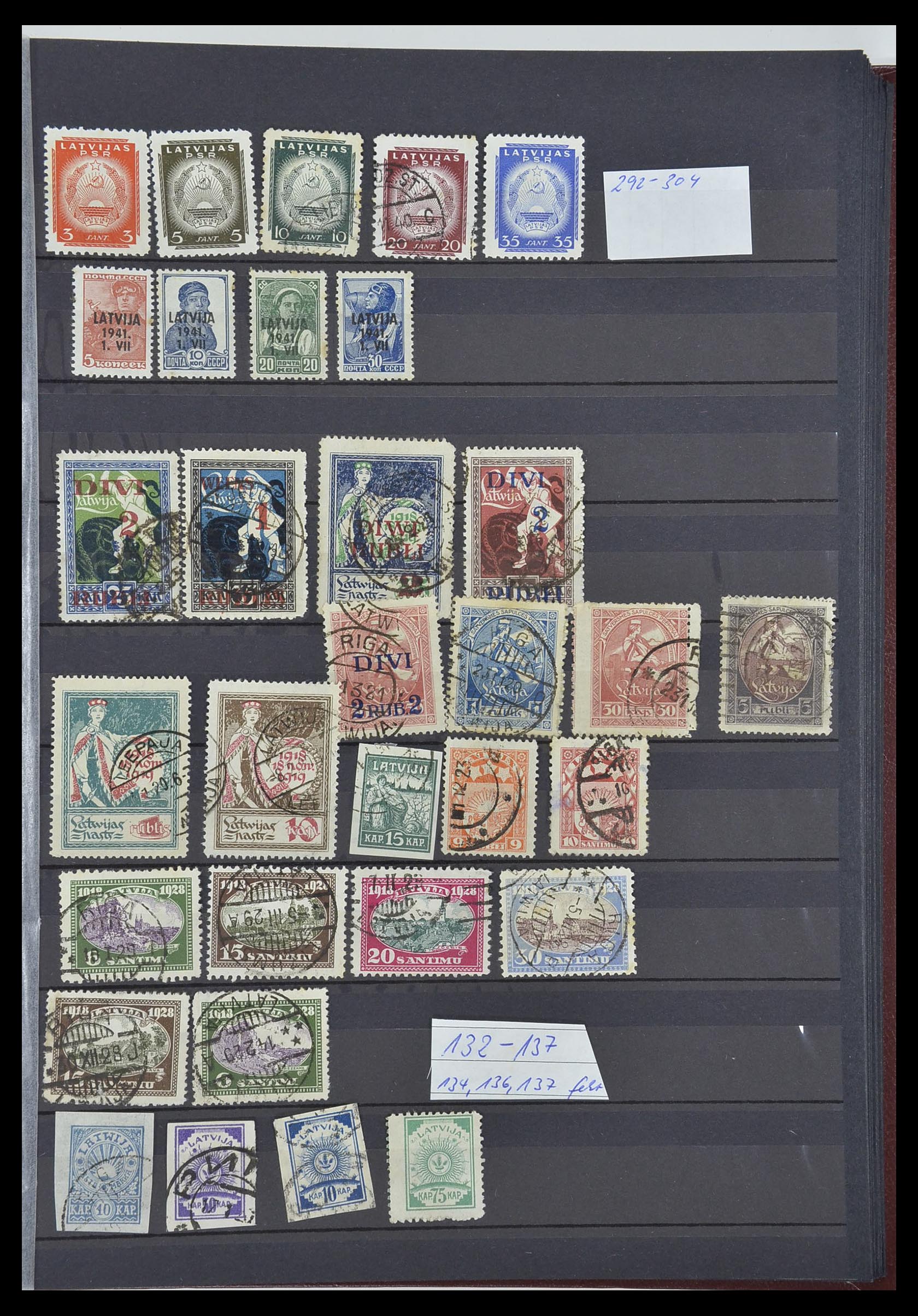34006 017 - Postzegelverzameling 34006 Baltische Staten 1918-2008.