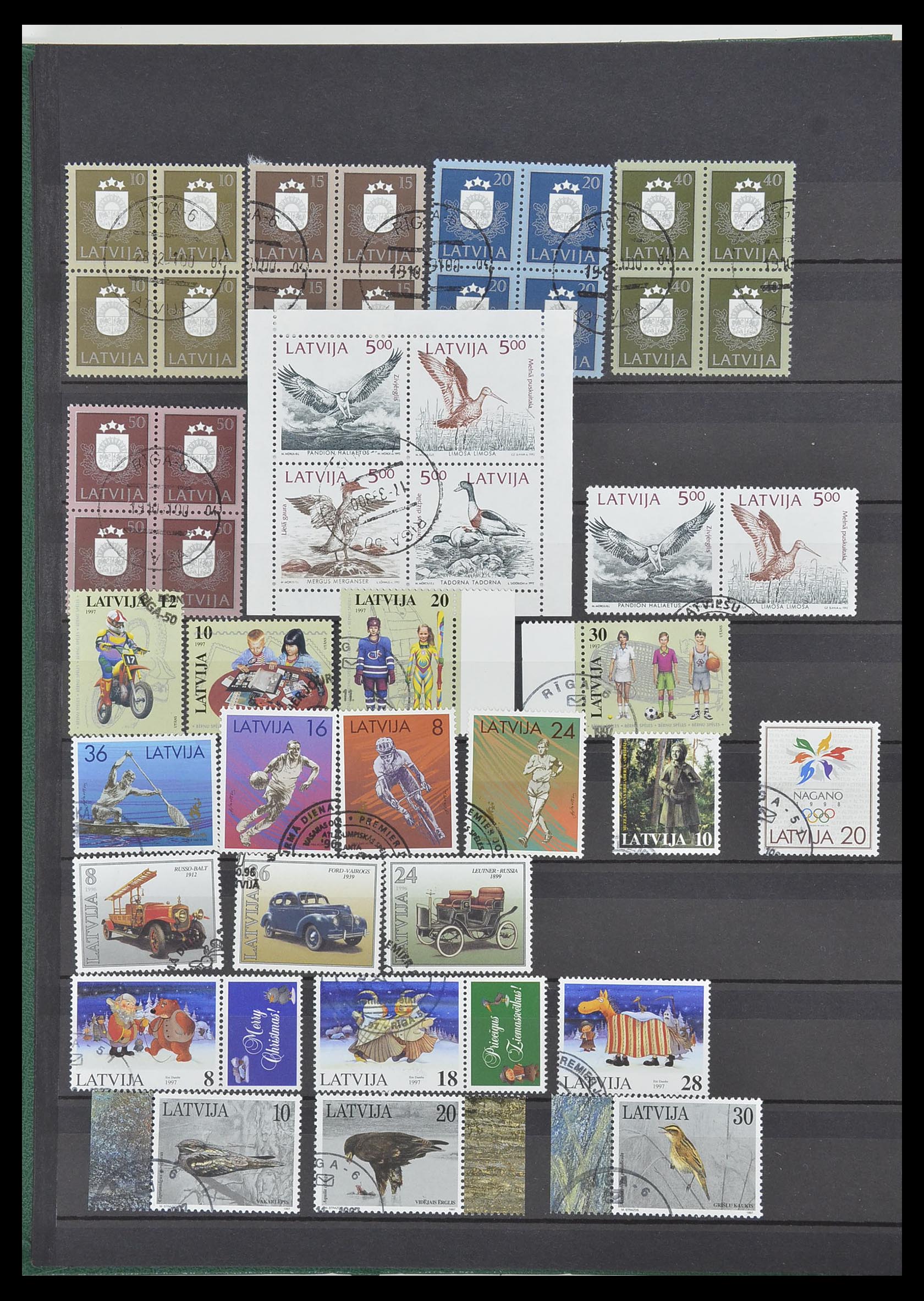 34006 040 - Postzegelverzameling 34006 Baltische Staten 1918-2008.