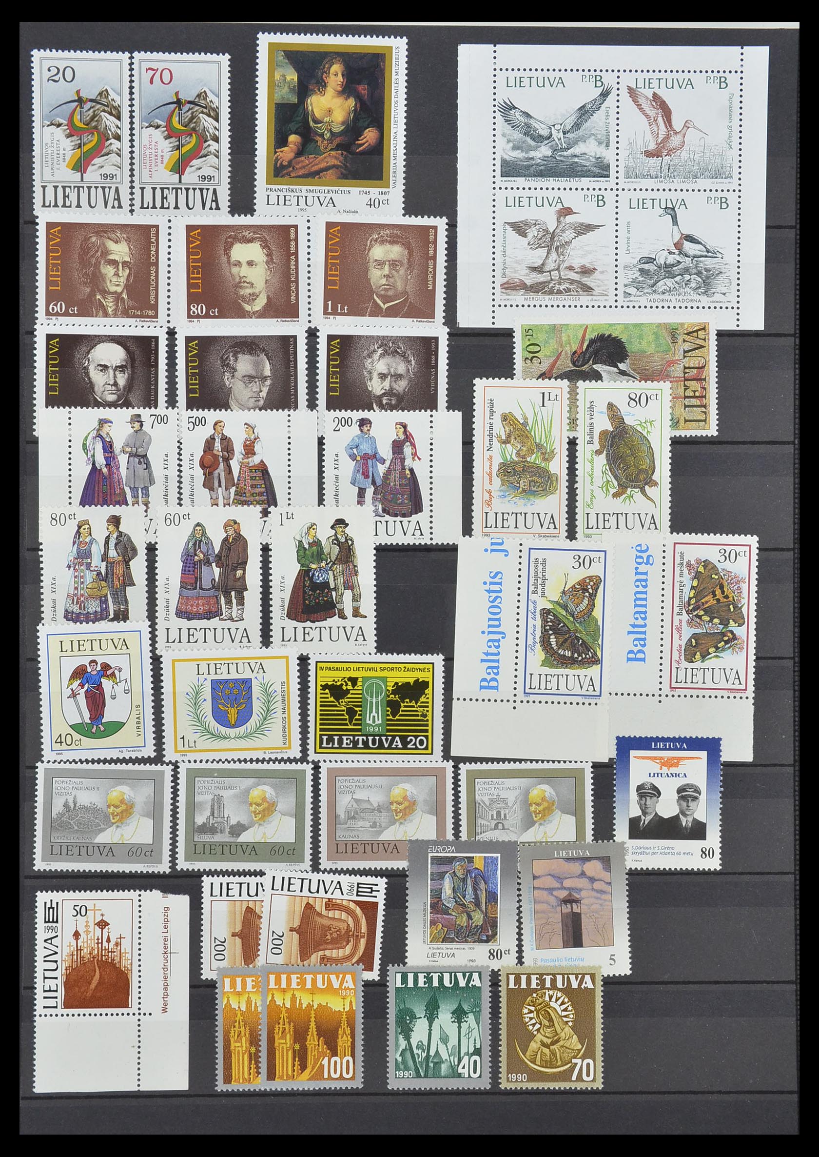 34006 048 - Postzegelverzameling 34006 Baltische Staten 1918-2008.