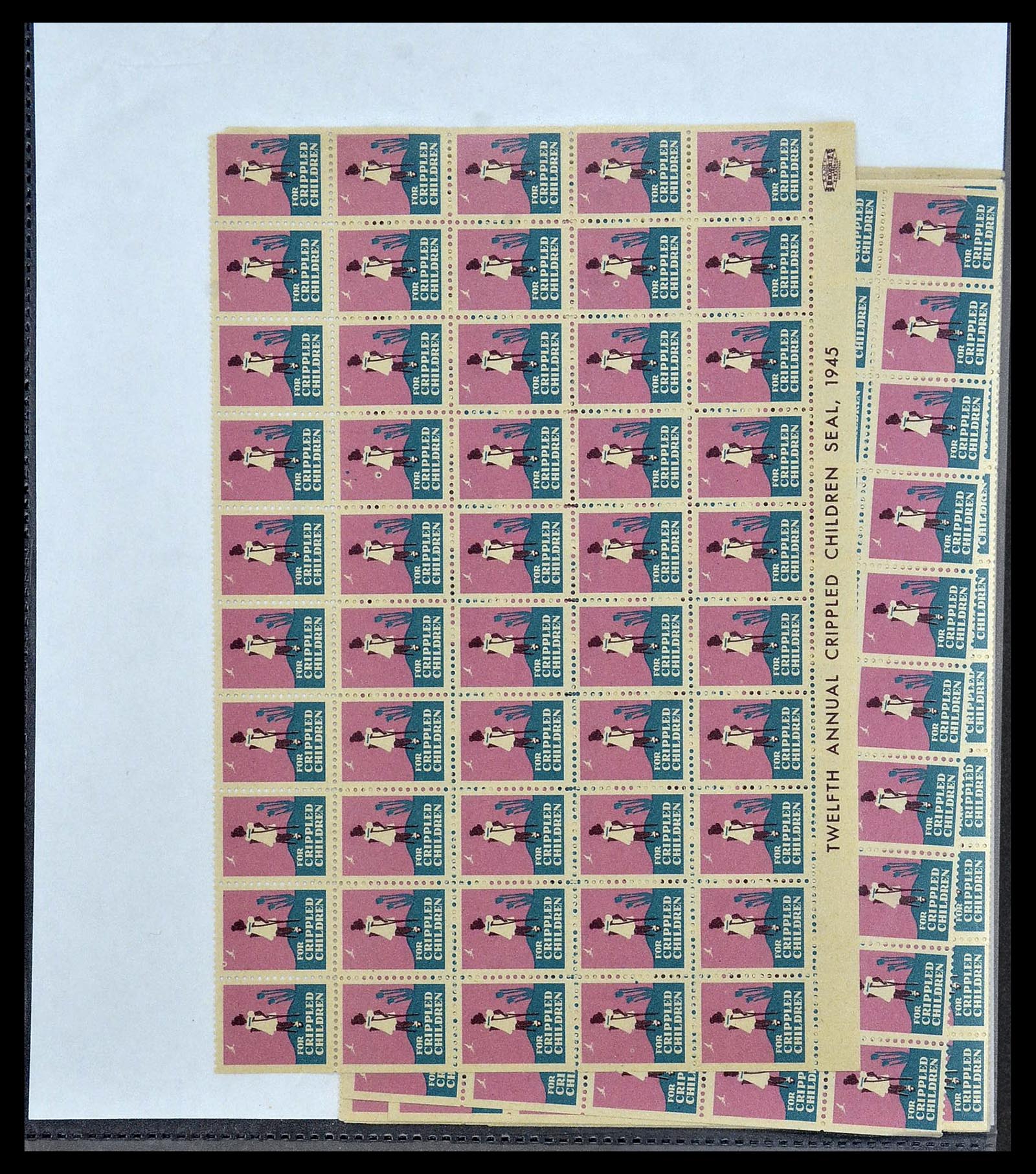 34027 104 - Stamp collection 34027 USA back of the book 1880-1960.