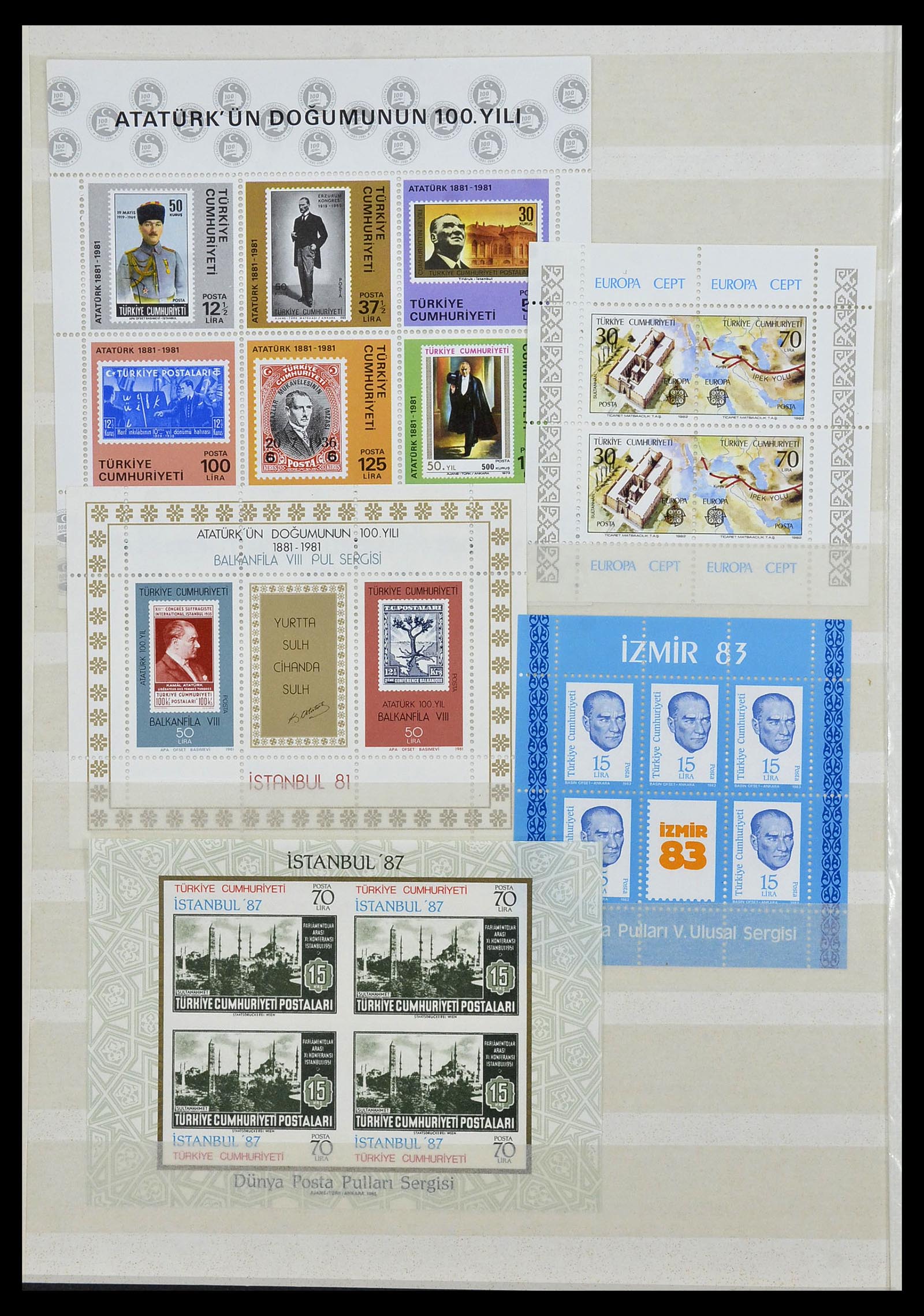 34045 040 - Stamp collection 34045 Western Europe souvenir sheets 1973-1986.
