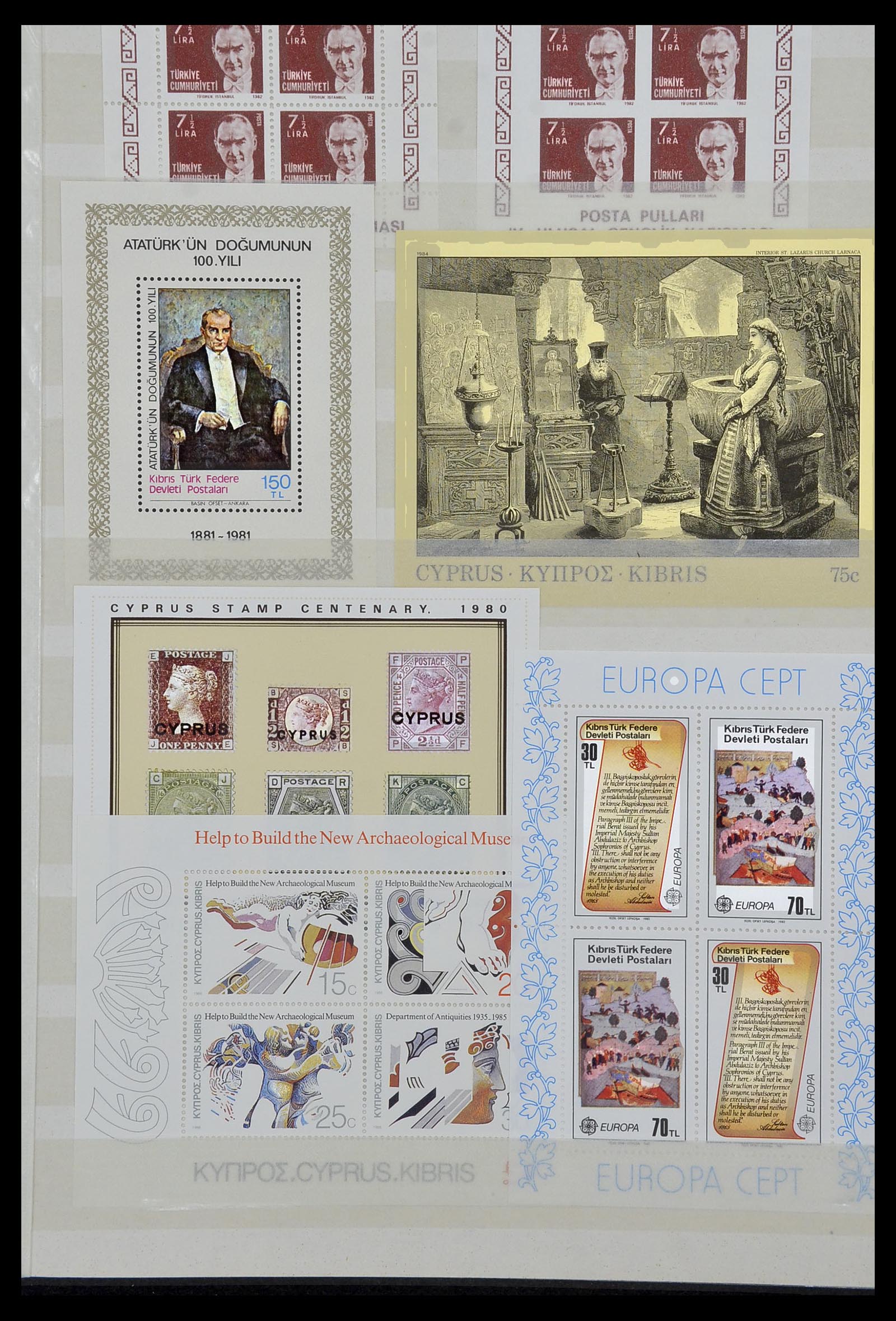 34045 041 - Postzegelverzameling 34045 West Europa blokken 1973-1986.
