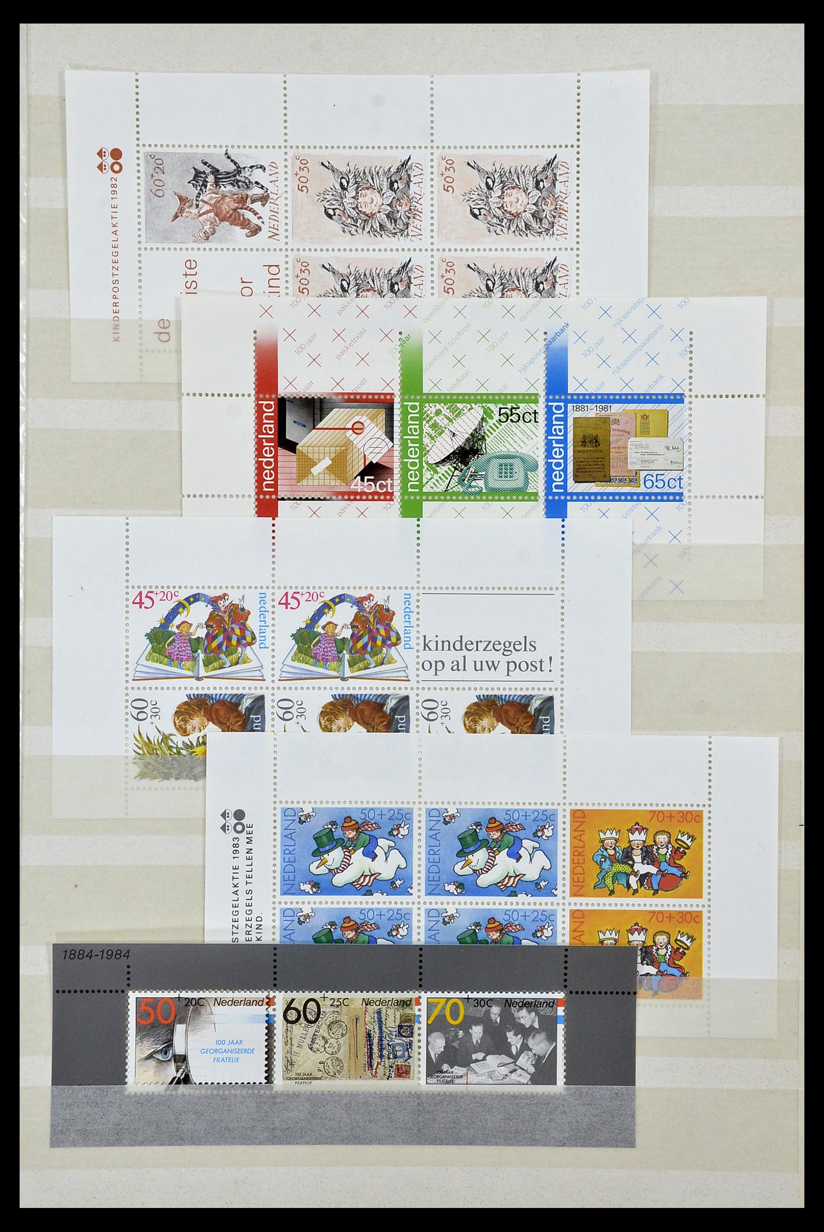 34045 053 - Stamp collection 34045 Western Europe souvenir sheets 1973-1986.