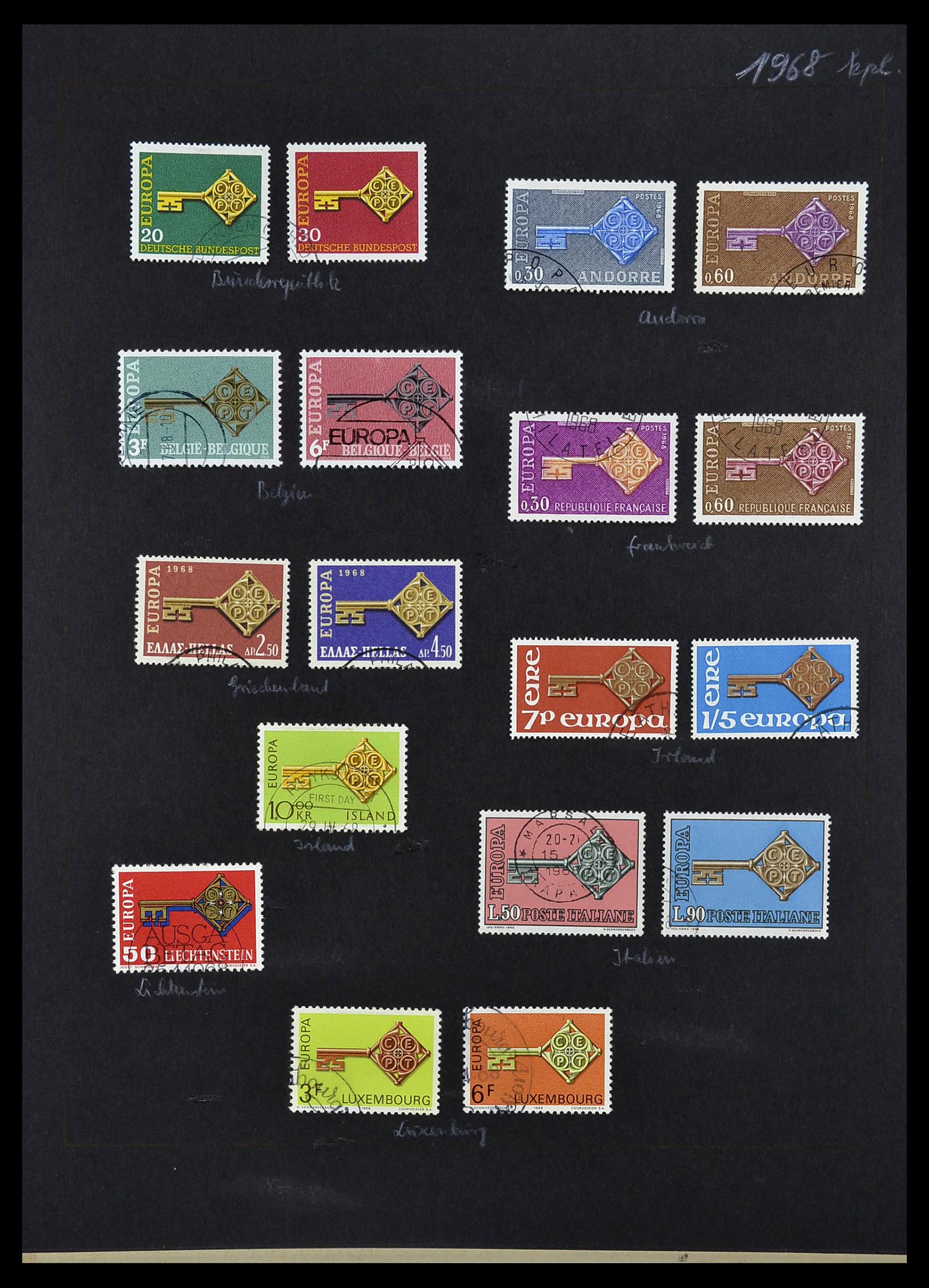 34062 027 - Postzegelverzameling 34062 Europa CEPT 1956-1977.