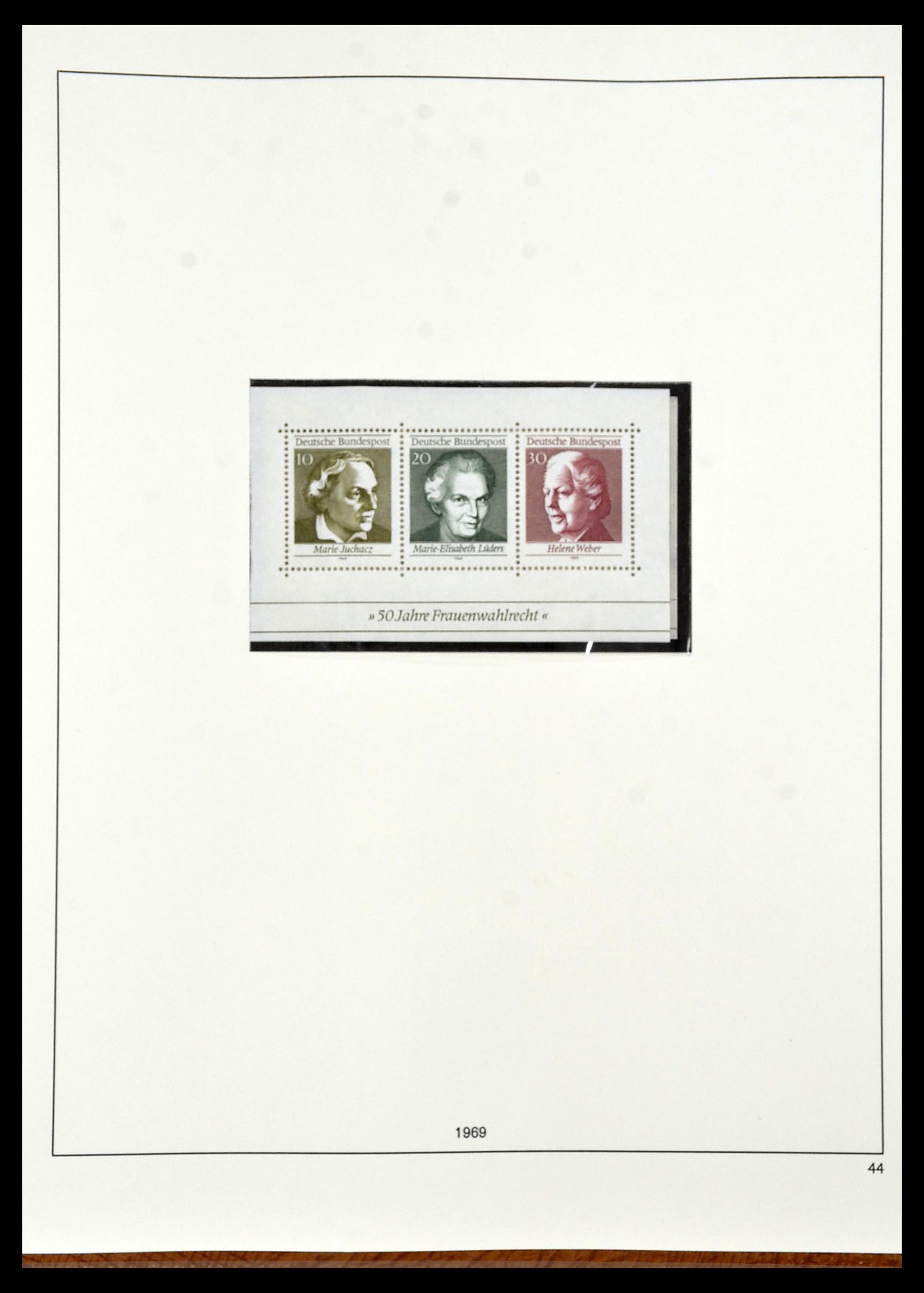 34103 045 - Postzegelverzameling 34103 Bundespost 1949-1990.