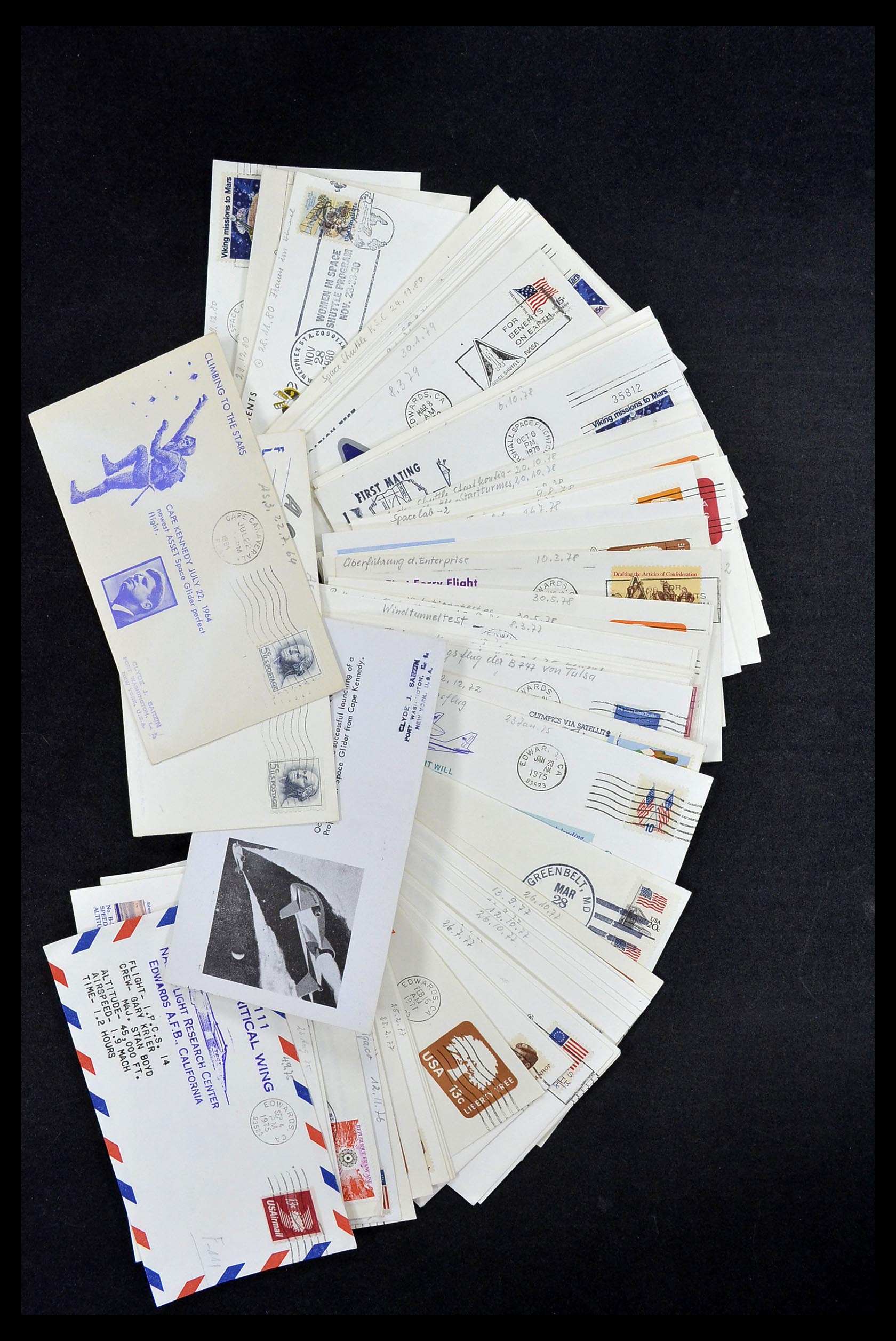 34147 006 - Stamp collection 34147 Motif Aerospace 1928(!)-1999.