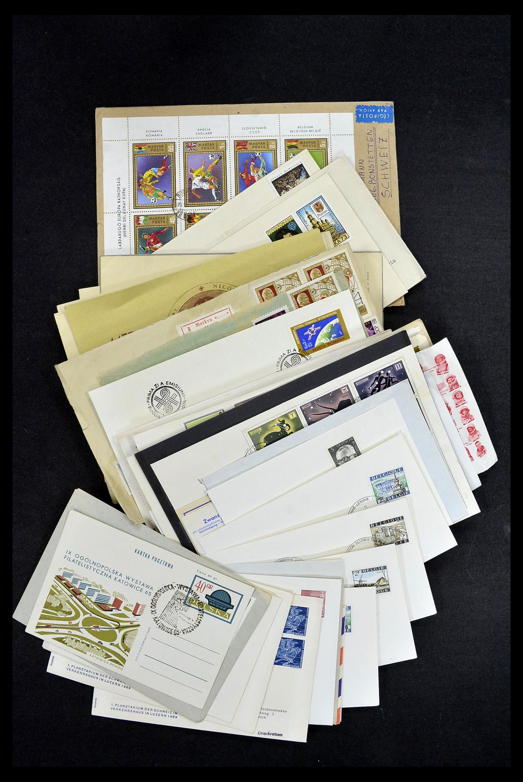 34147 010 - Postzegelverzameling 34147 Motief Ruimtevaart 1928(!)-1999.