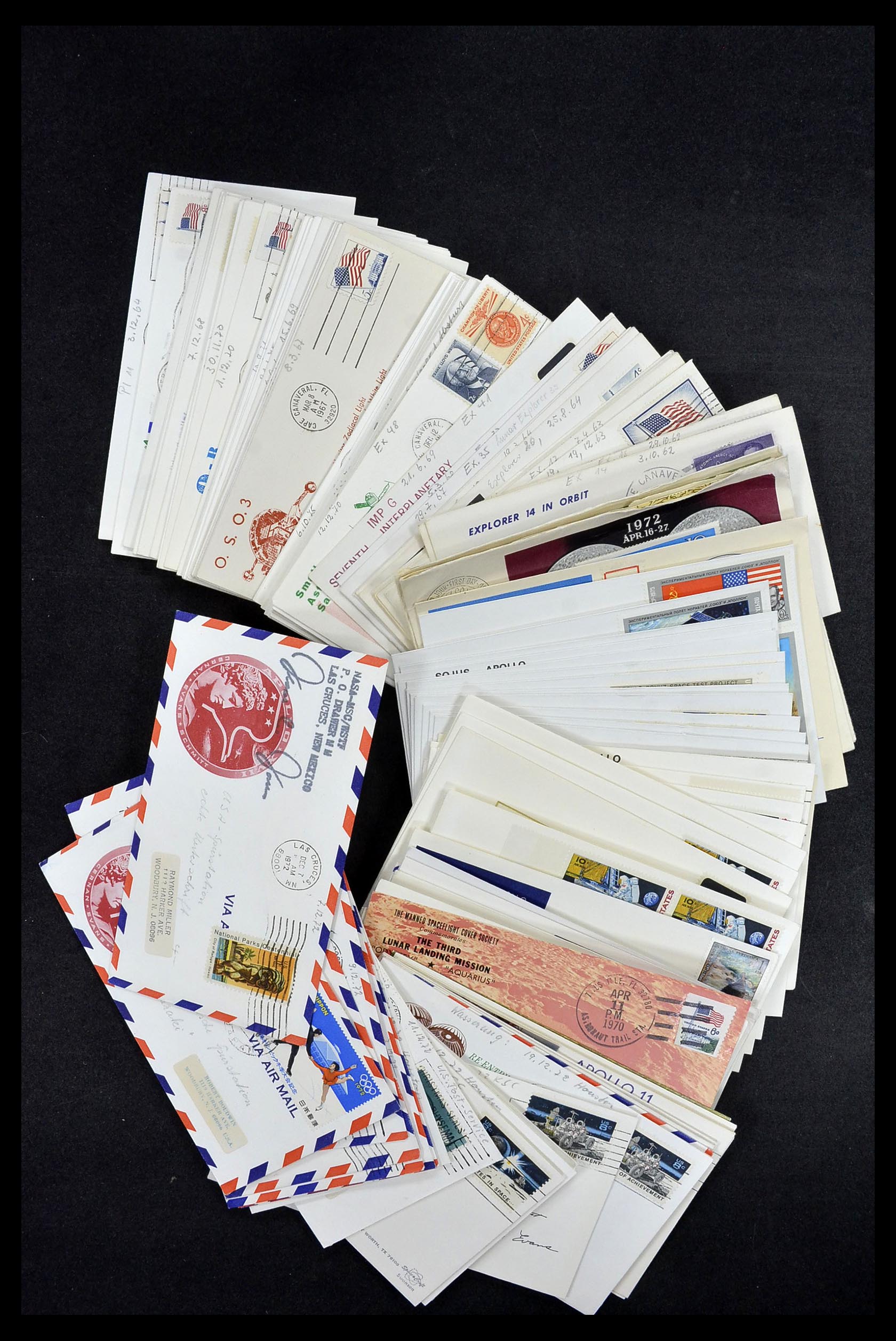 34147 012 - Postzegelverzameling 34147 Motief Ruimtevaart 1928(!)-1999.