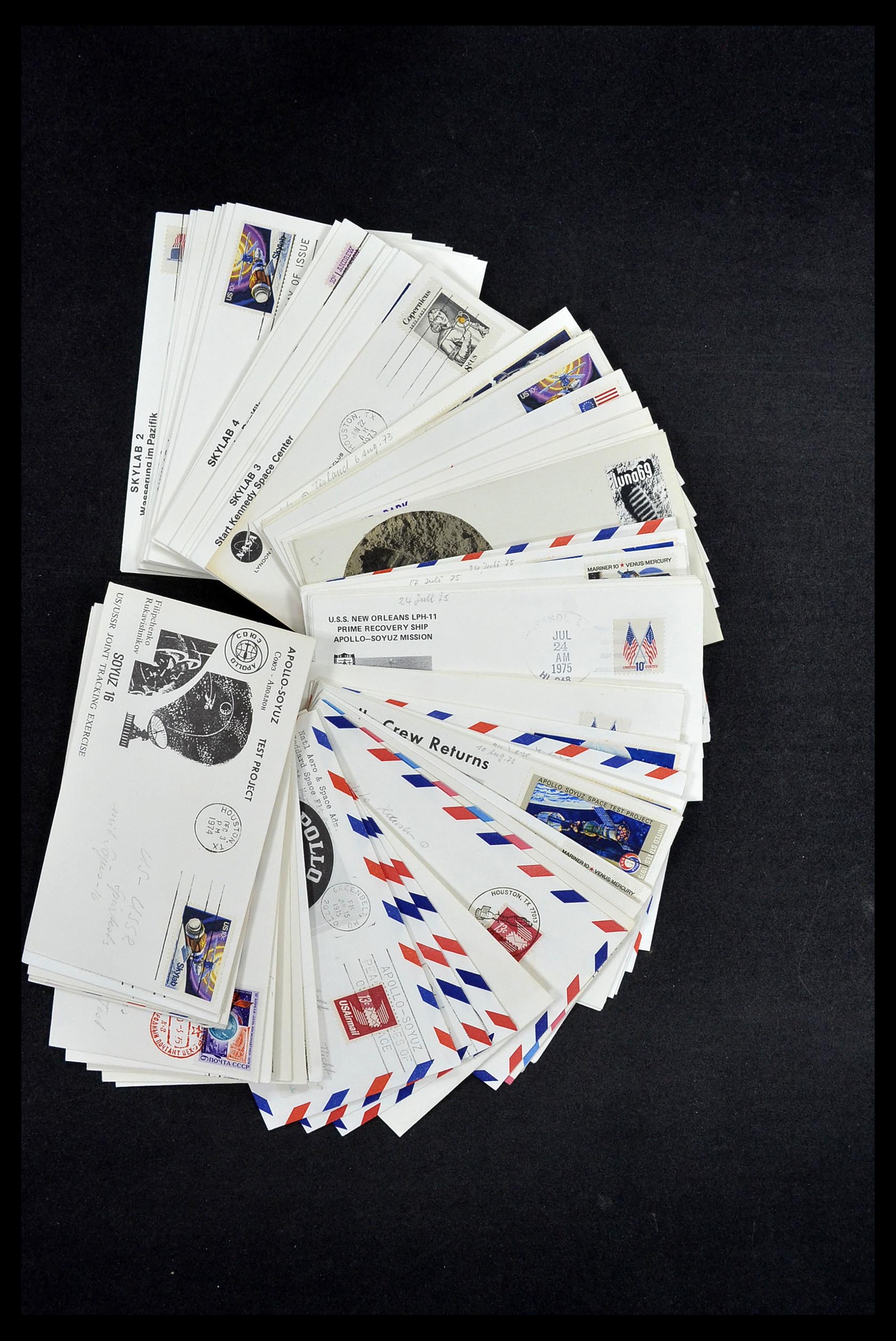 34147 024 - Postzegelverzameling 34147 Motief Ruimtevaart 1928(!)-1999.