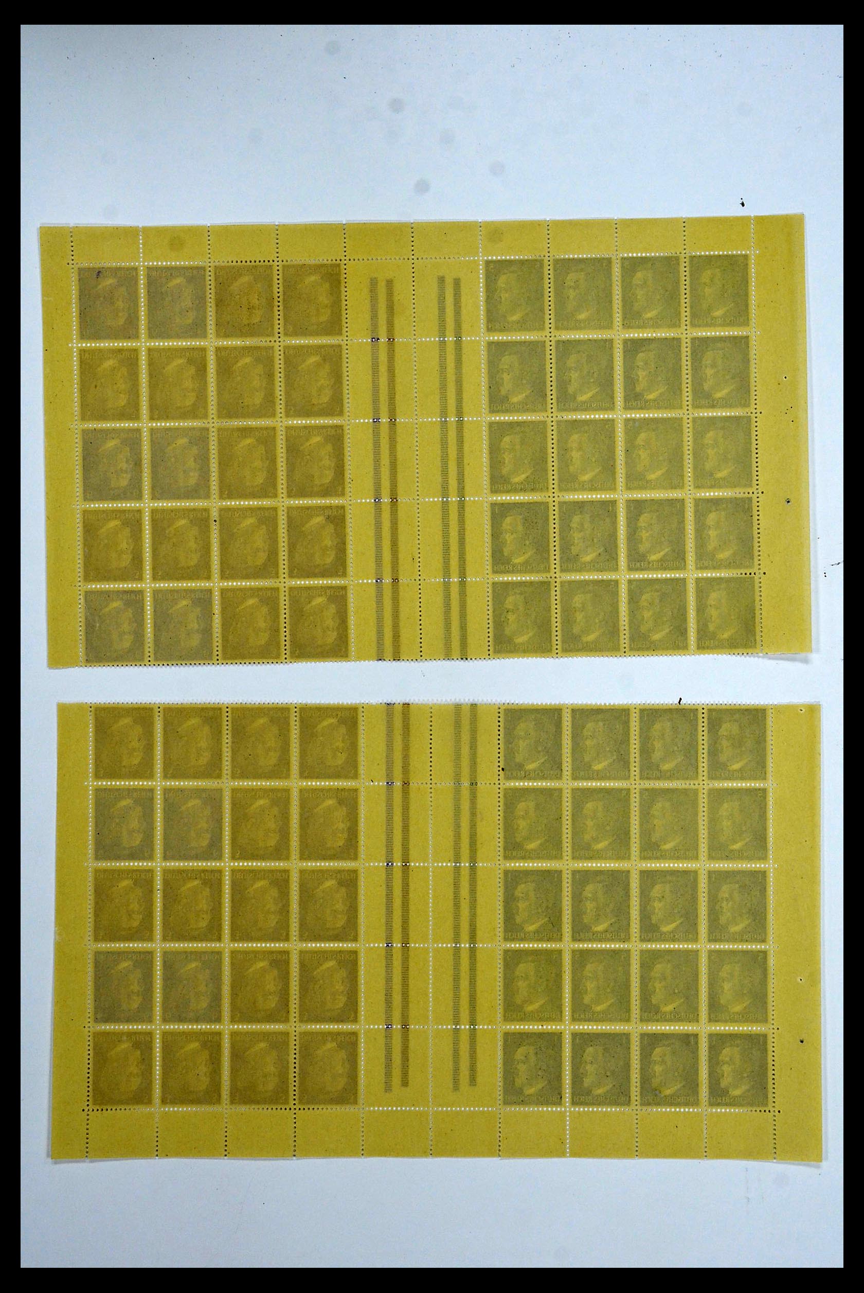 34164 071 - Stamp collection 34164 German Reich Markenheftchenbogen 1933-1942.