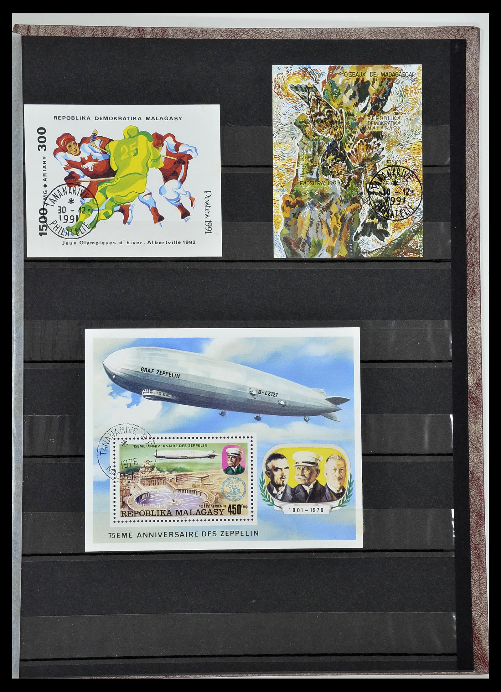 34190 1017 - Postzegelverzameling 34190 Franse koloniën in Afrika 1885-1998.