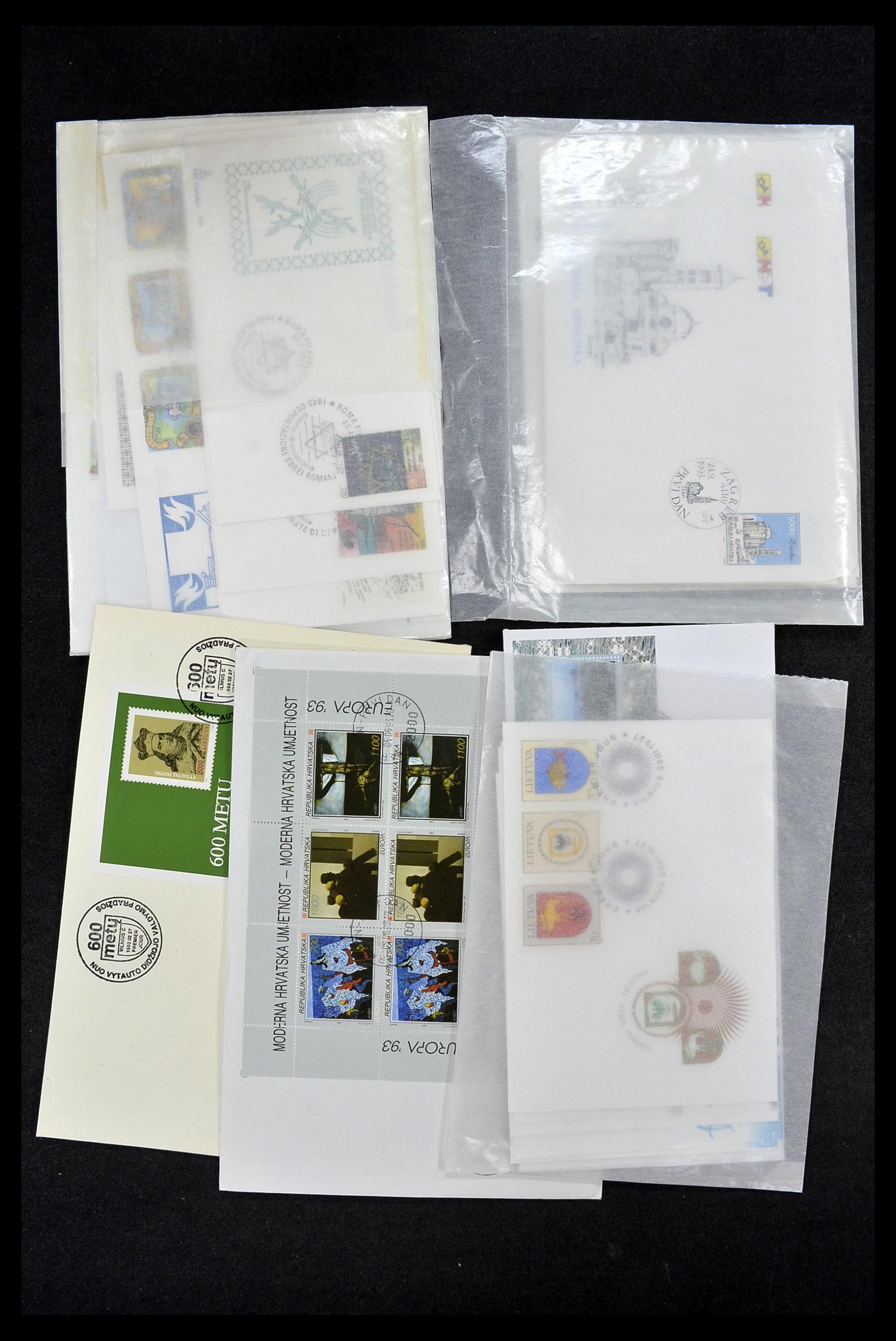 34203 228 - Stamp collection 34203 Europe new issues to 2010.