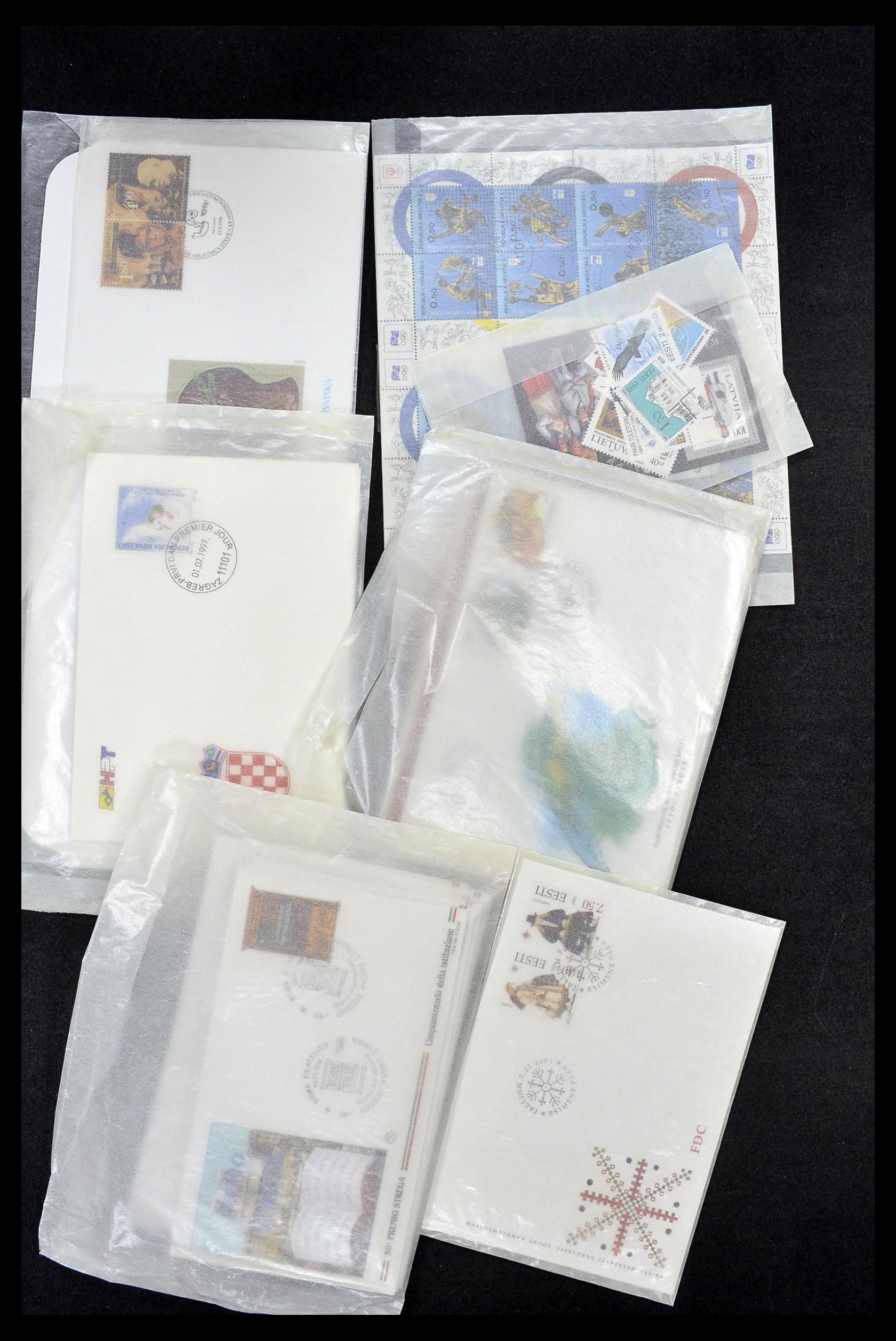 34203 237 - Stamp collection 34203 Europe new issues to 2010.