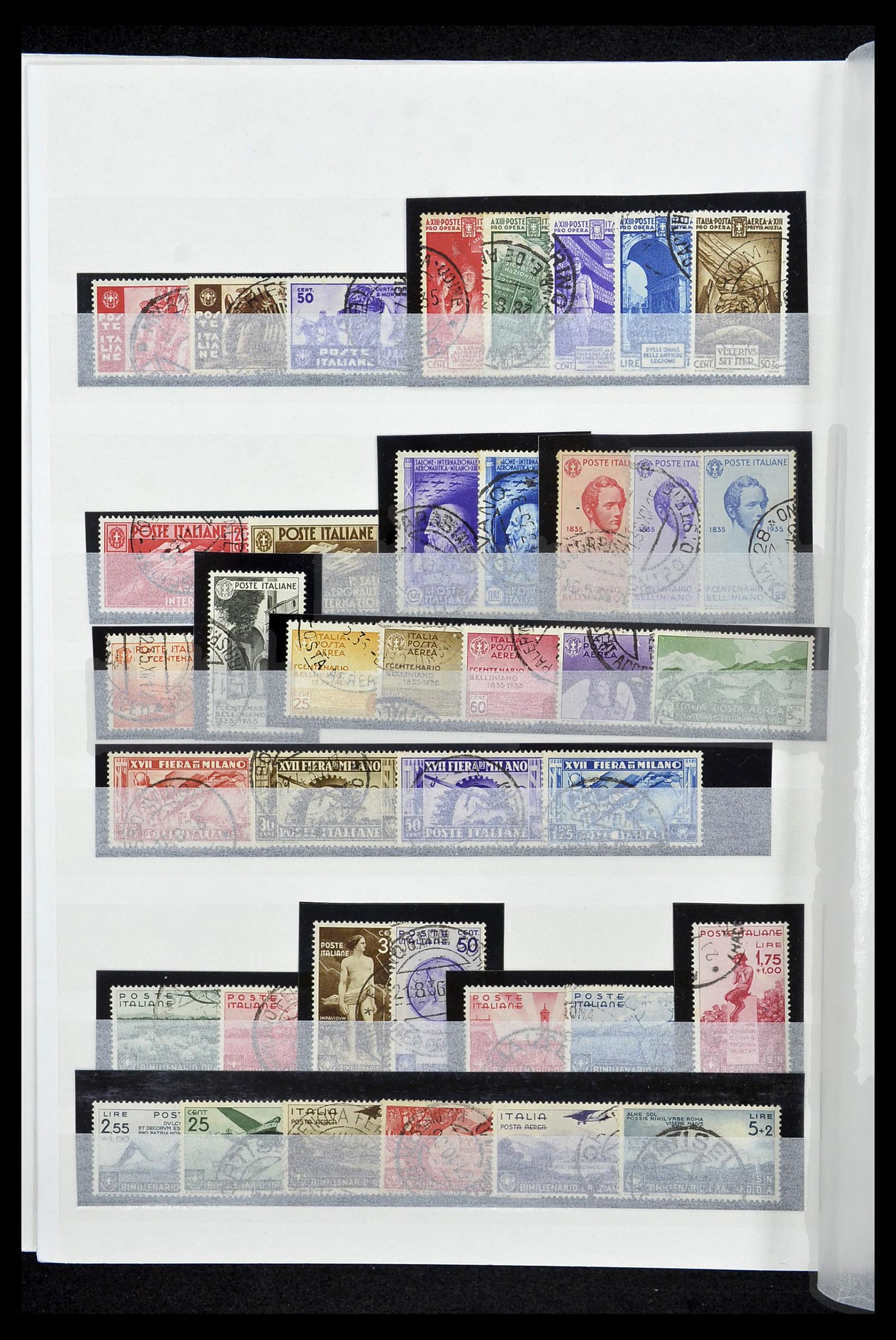 34206 048 - Stamp collection 34206 Italy and territories 1861-2000.