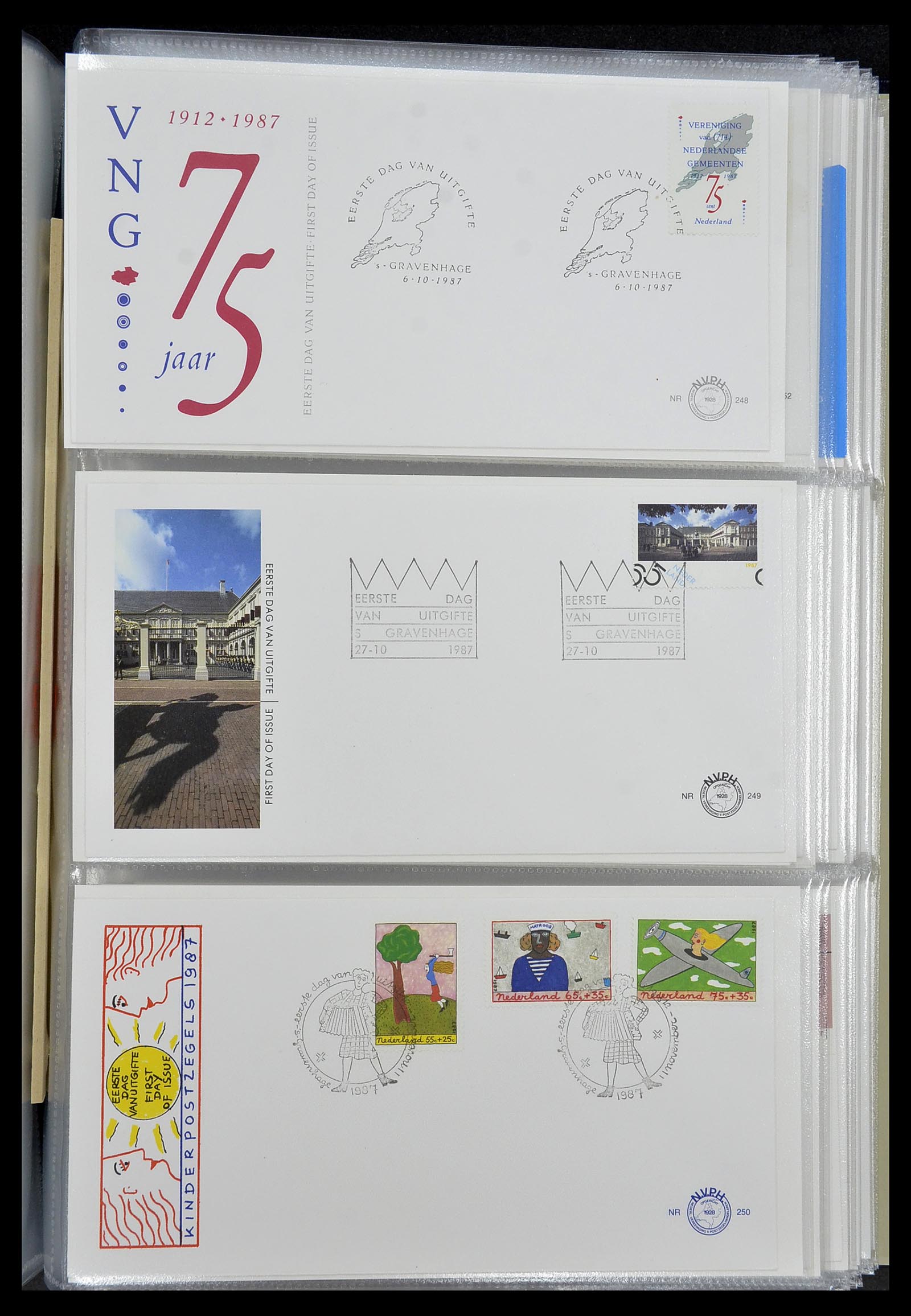34207 057 - Stamp collection 34207 Netherlands FDC's 1970-2011.