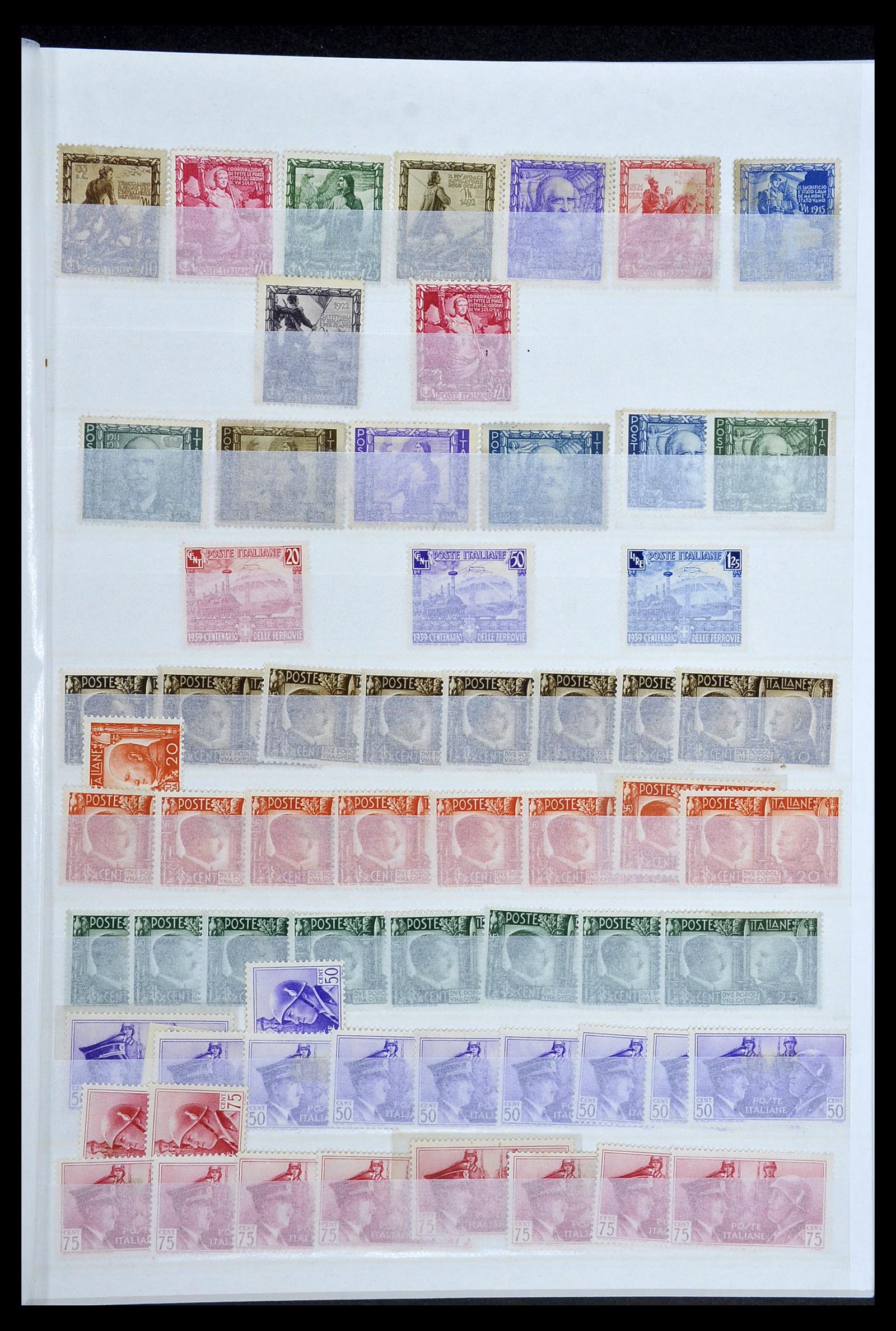 34214 013 - Postzegelverzameling 34214 Italië en gebieden 1861-1980.