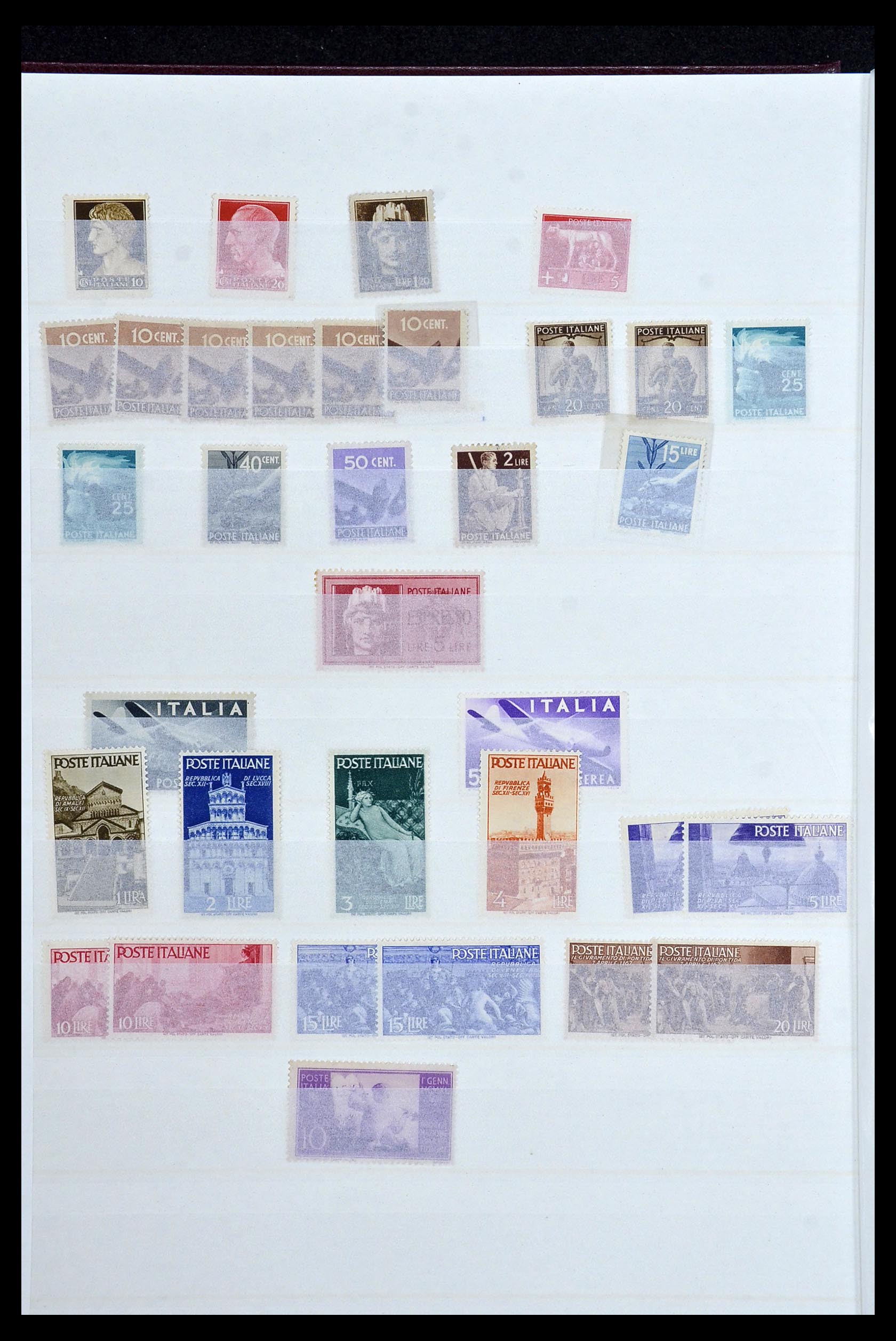 34214 016 - Stamp collection 34214 Italy and territories 1861-1980.