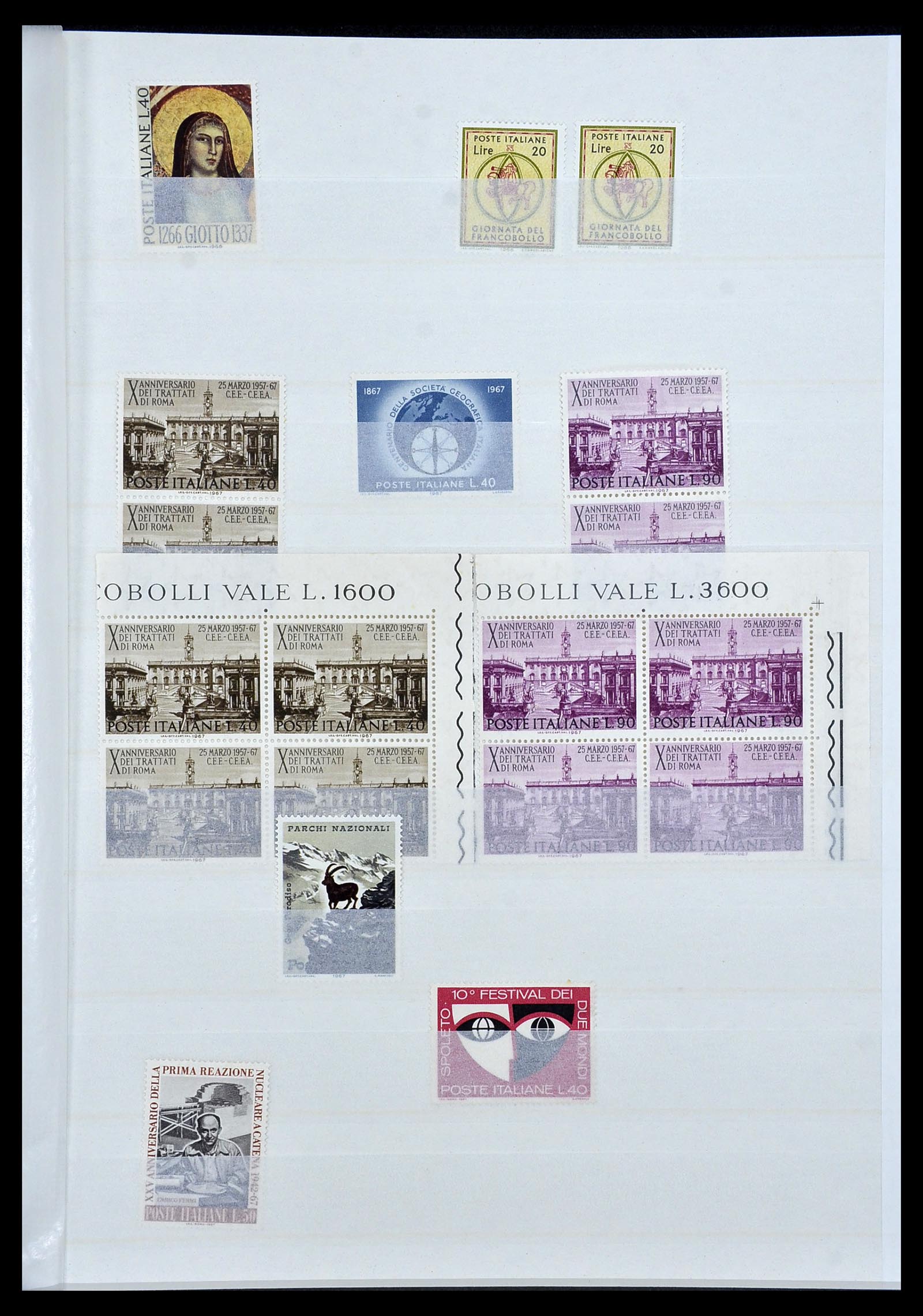 34214 029 - Stamp collection 34214 Italy and territories 1861-1980.