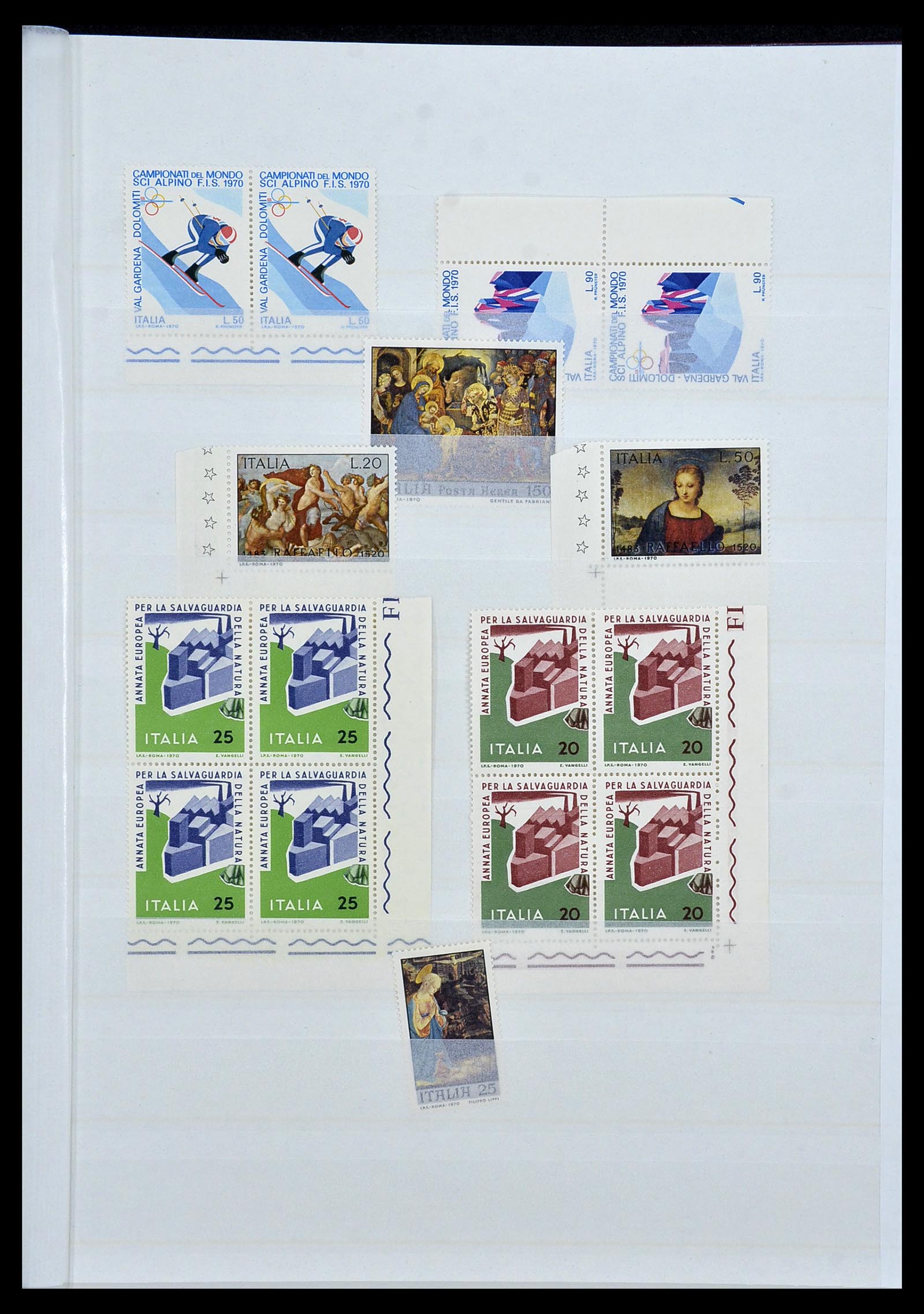 34214 030 - Stamp collection 34214 Italy and territories 1861-1980.