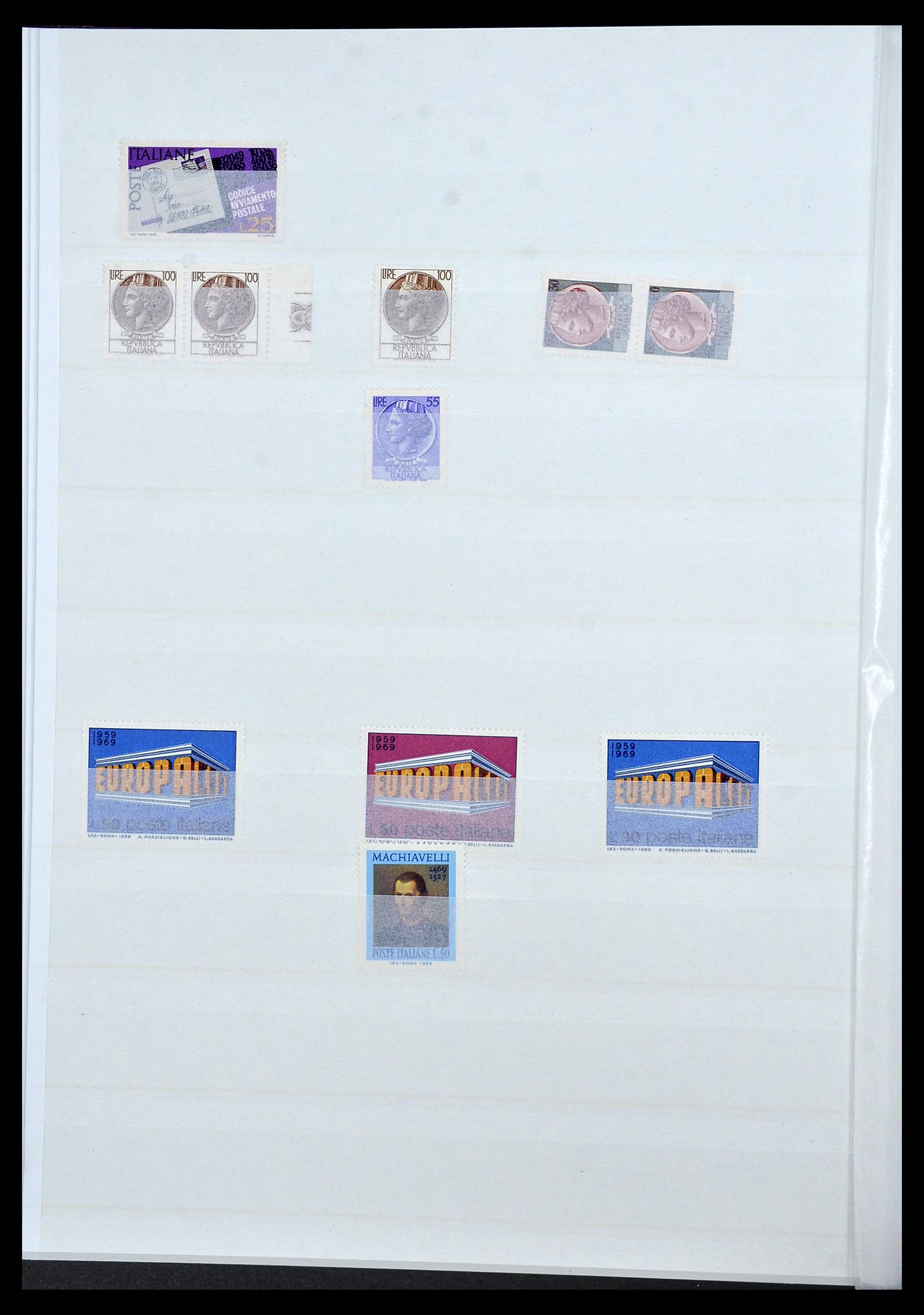 34214 031 - Postzegelverzameling 34214 Italië en gebieden 1861-1980.