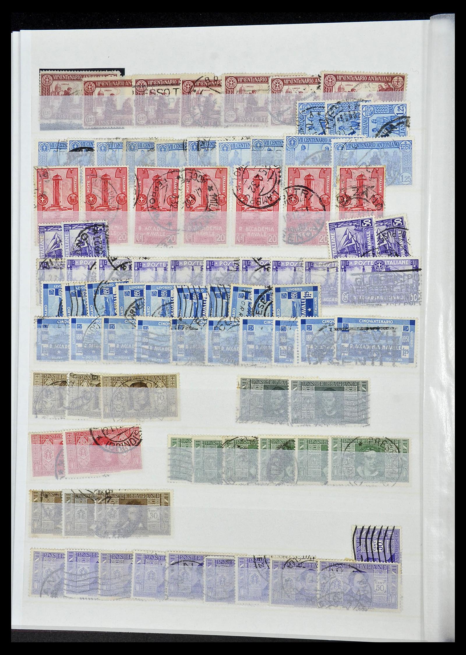 34215 022 - Stamp collection 34215 Italy 1861-1959.