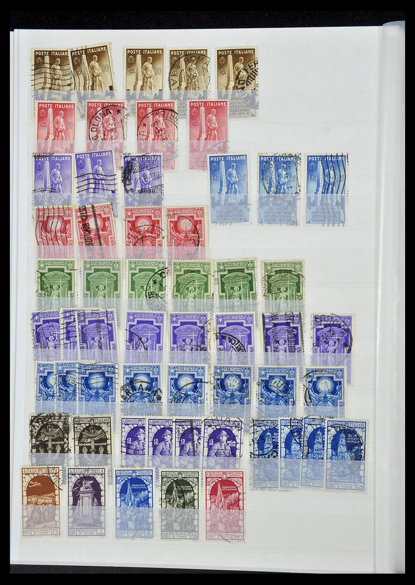 34215 026 - Stamp collection 34215 Italy 1861-1959.