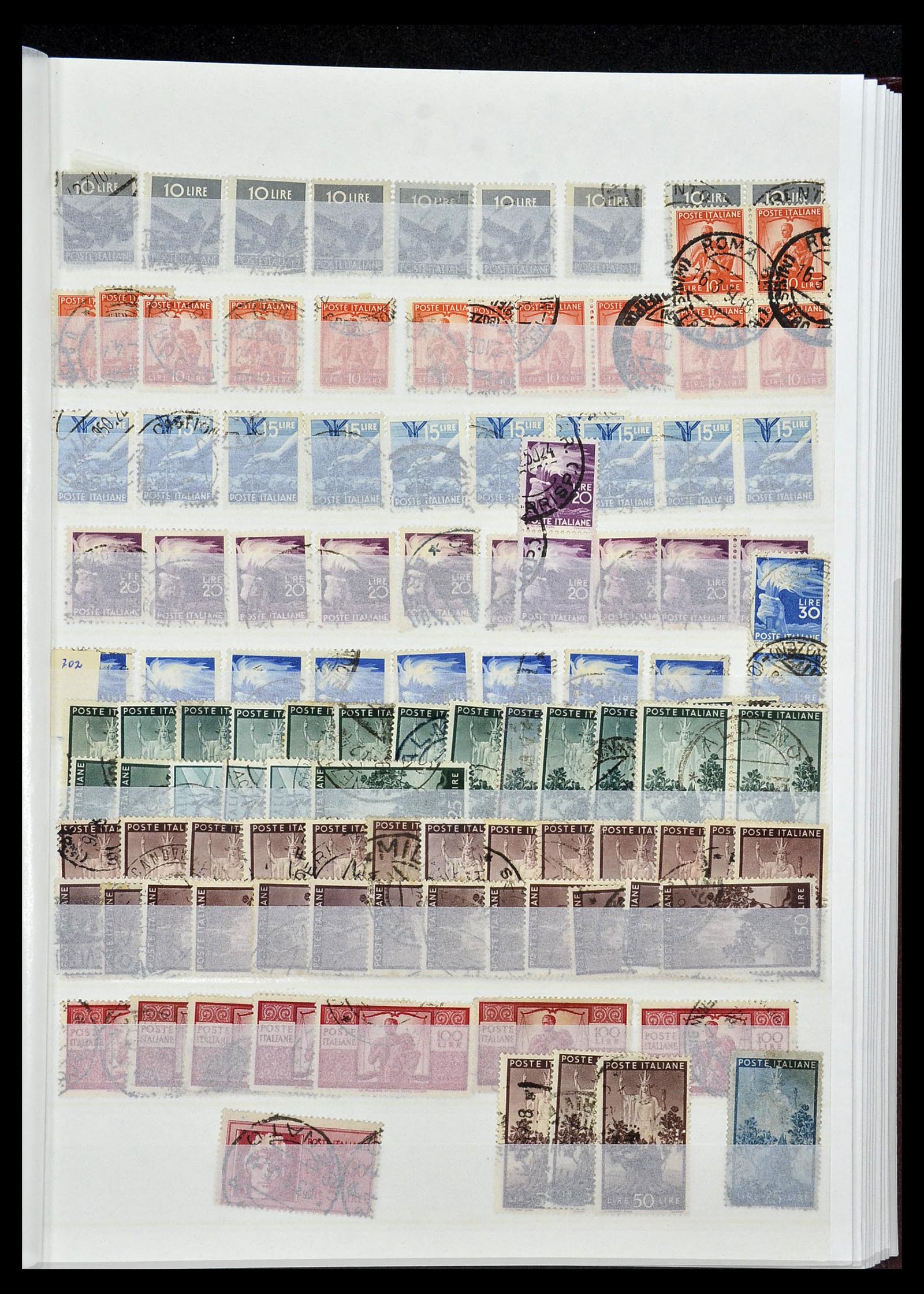 34215 037 - Stamp collection 34215 Italy 1861-1959.