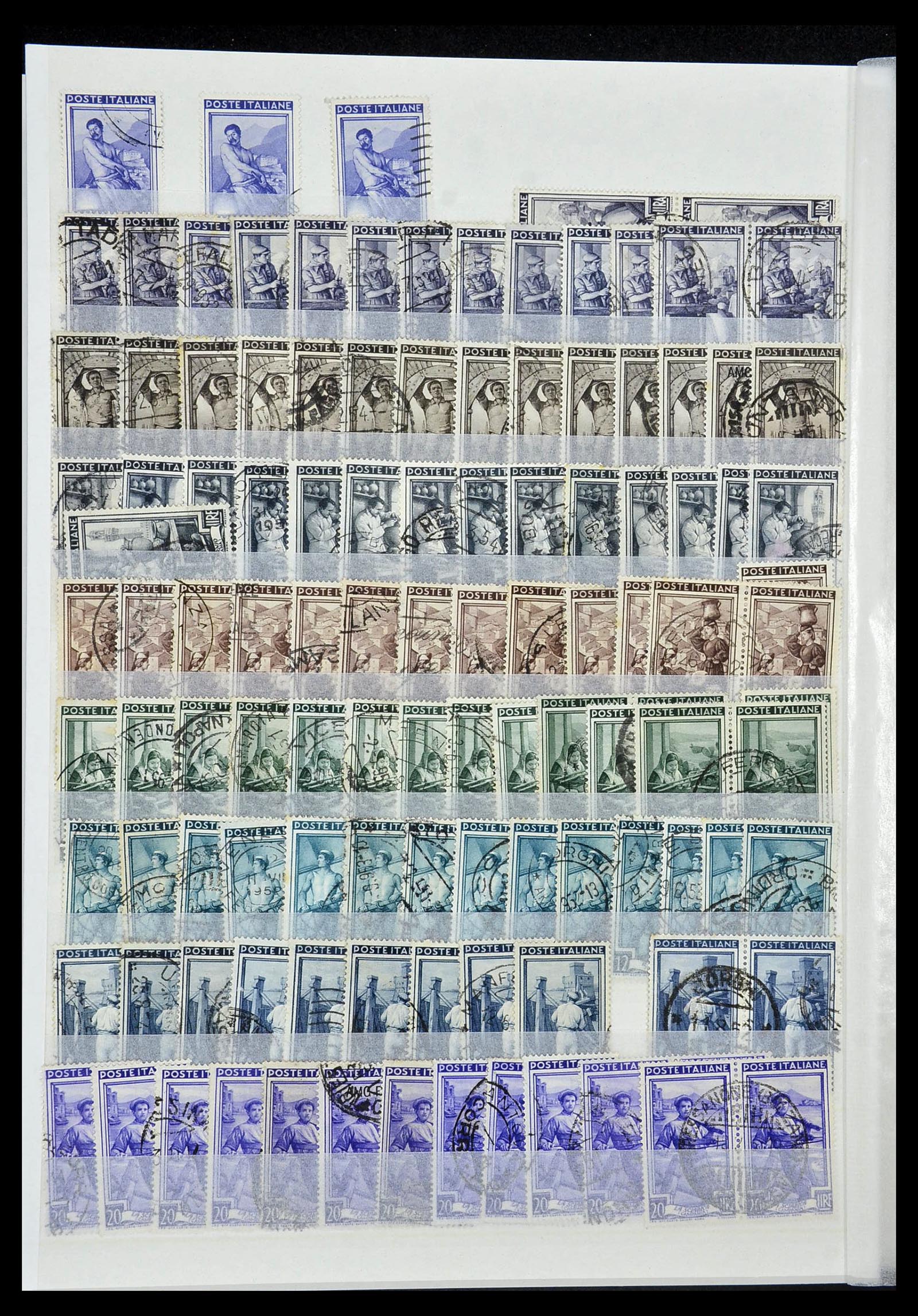 34215 042 - Stamp collection 34215 Italy 1861-1959.