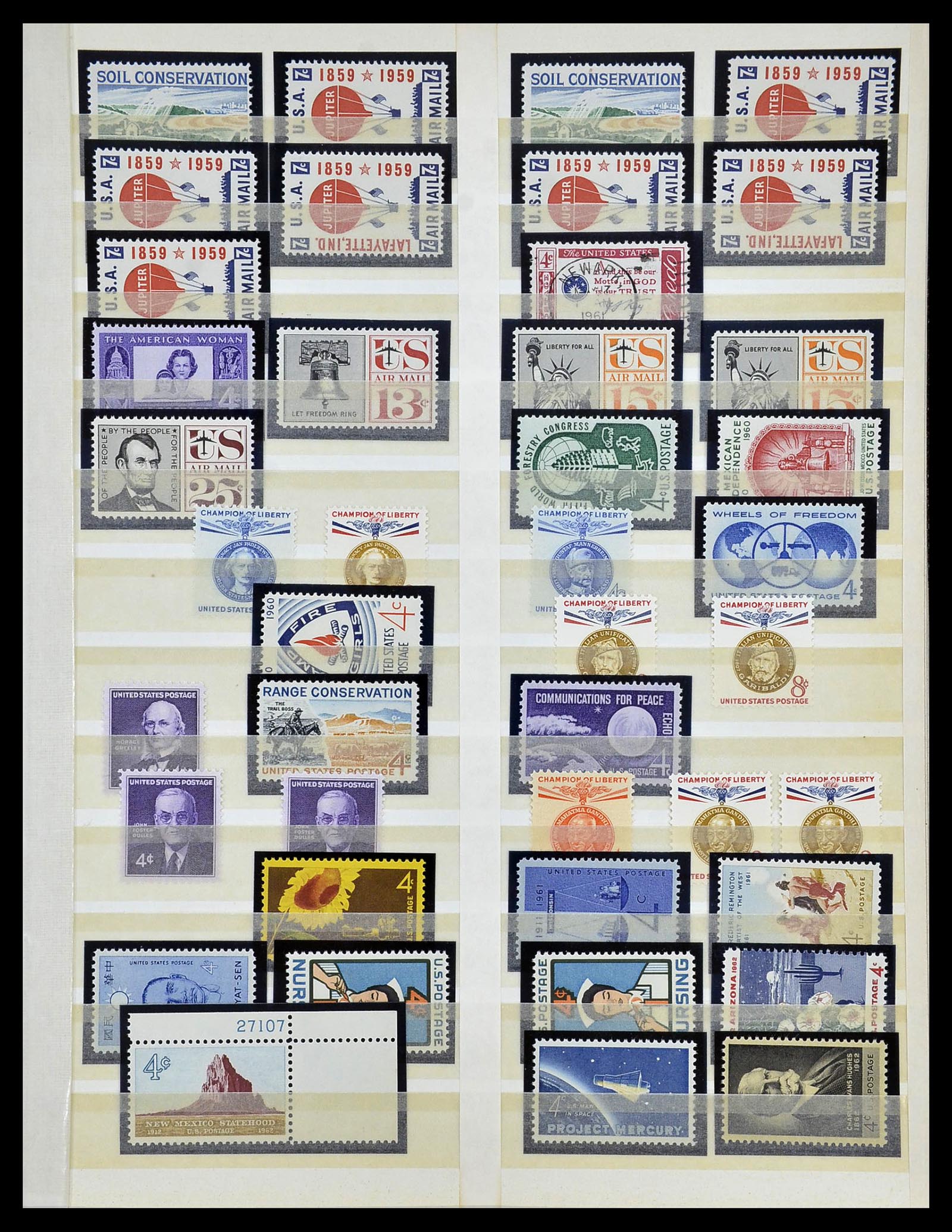 34237 010 - Postzegelverzameling 34237 USA postfris 1935-1998.