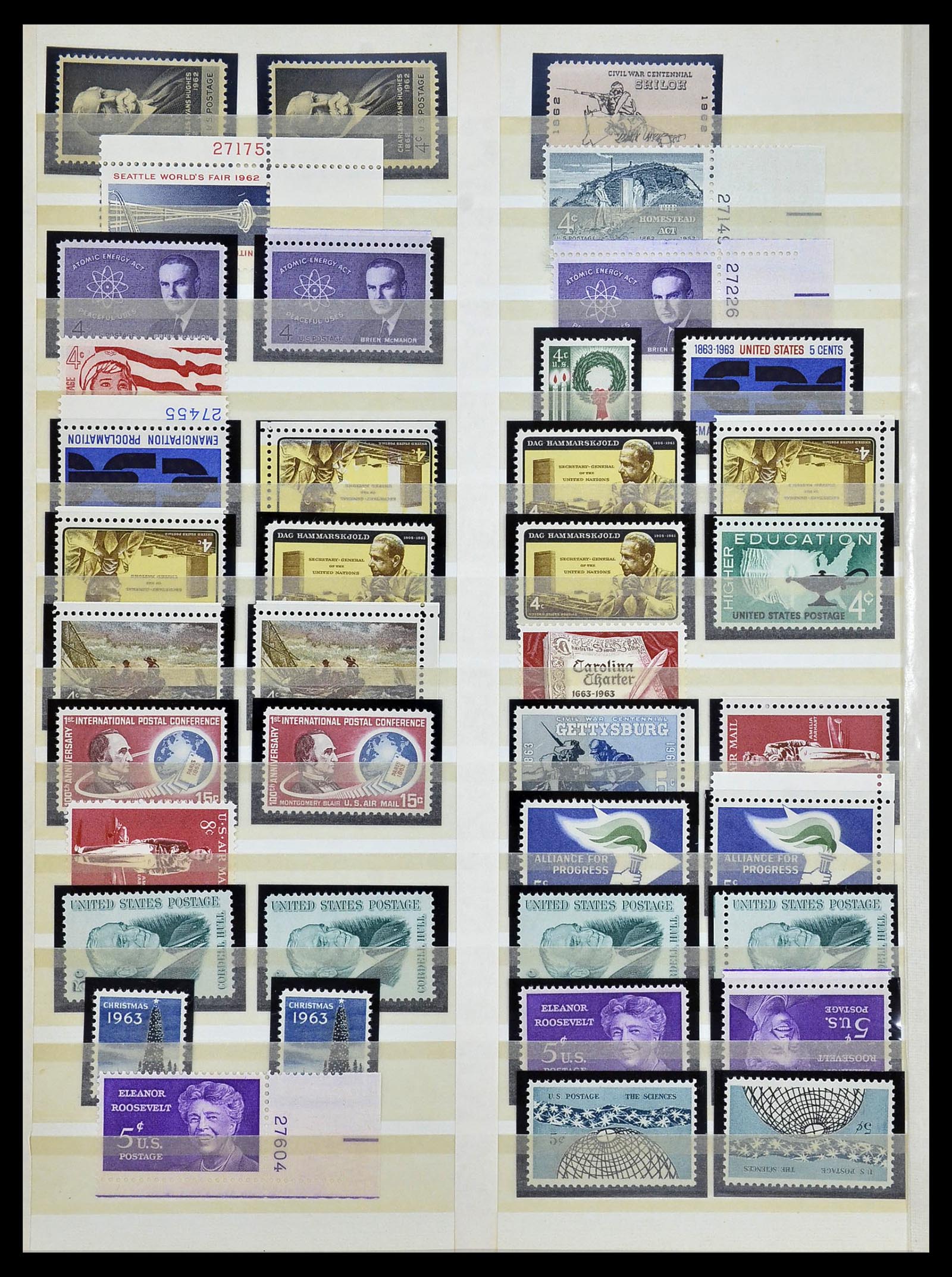 34237 011 - Postzegelverzameling 34237 USA postfris 1935-1998.