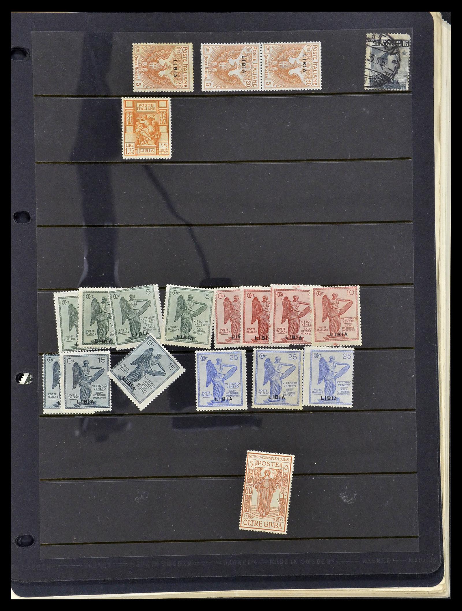 34282 023 - Postzegelverzameling 34282 Italië en gebieden 1852-1940.
