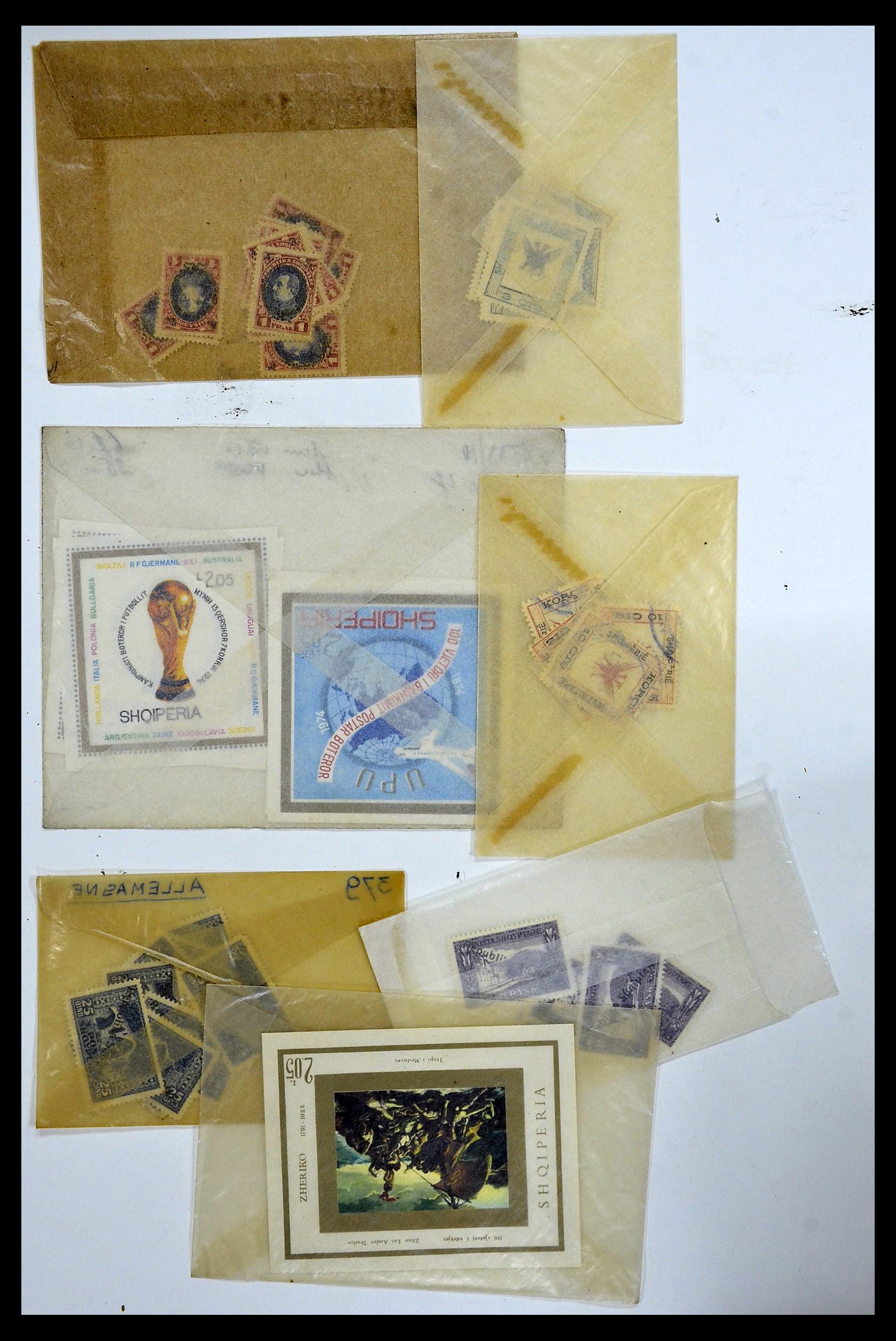 34285 042 - Postzegelverzameling 34285 Albanië 1914-1945.