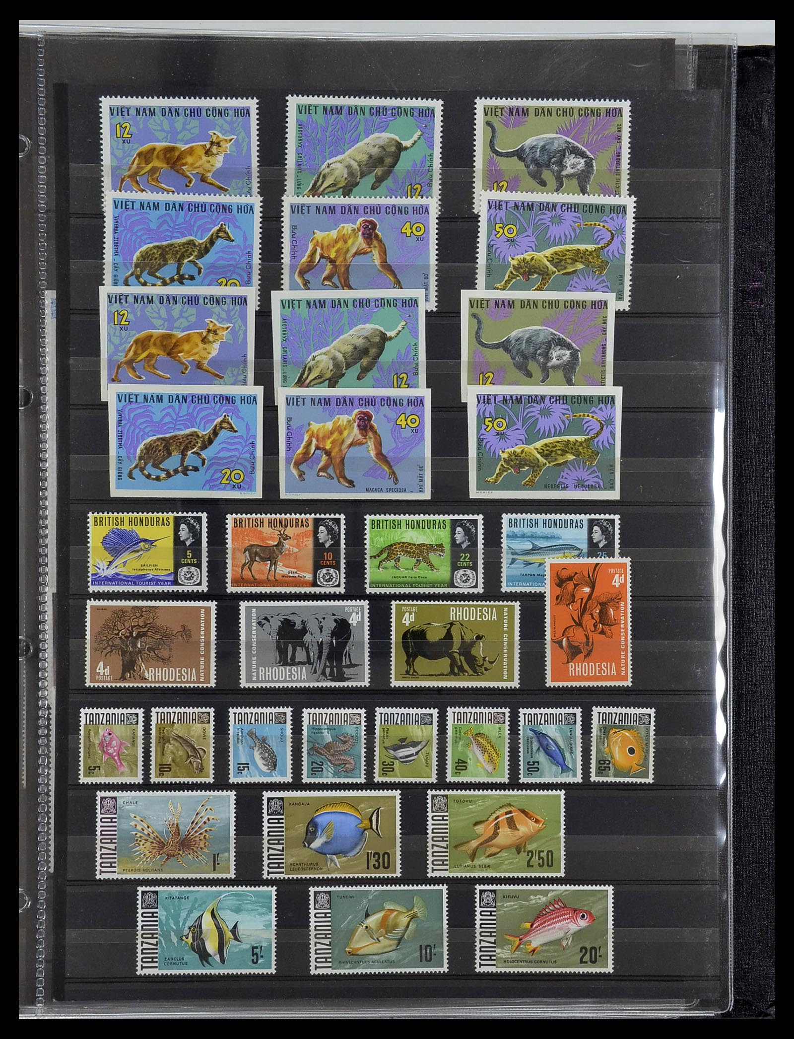 34290 055 - Postzegelverzameling 34290 Motief dieren postfris 1926-2005.