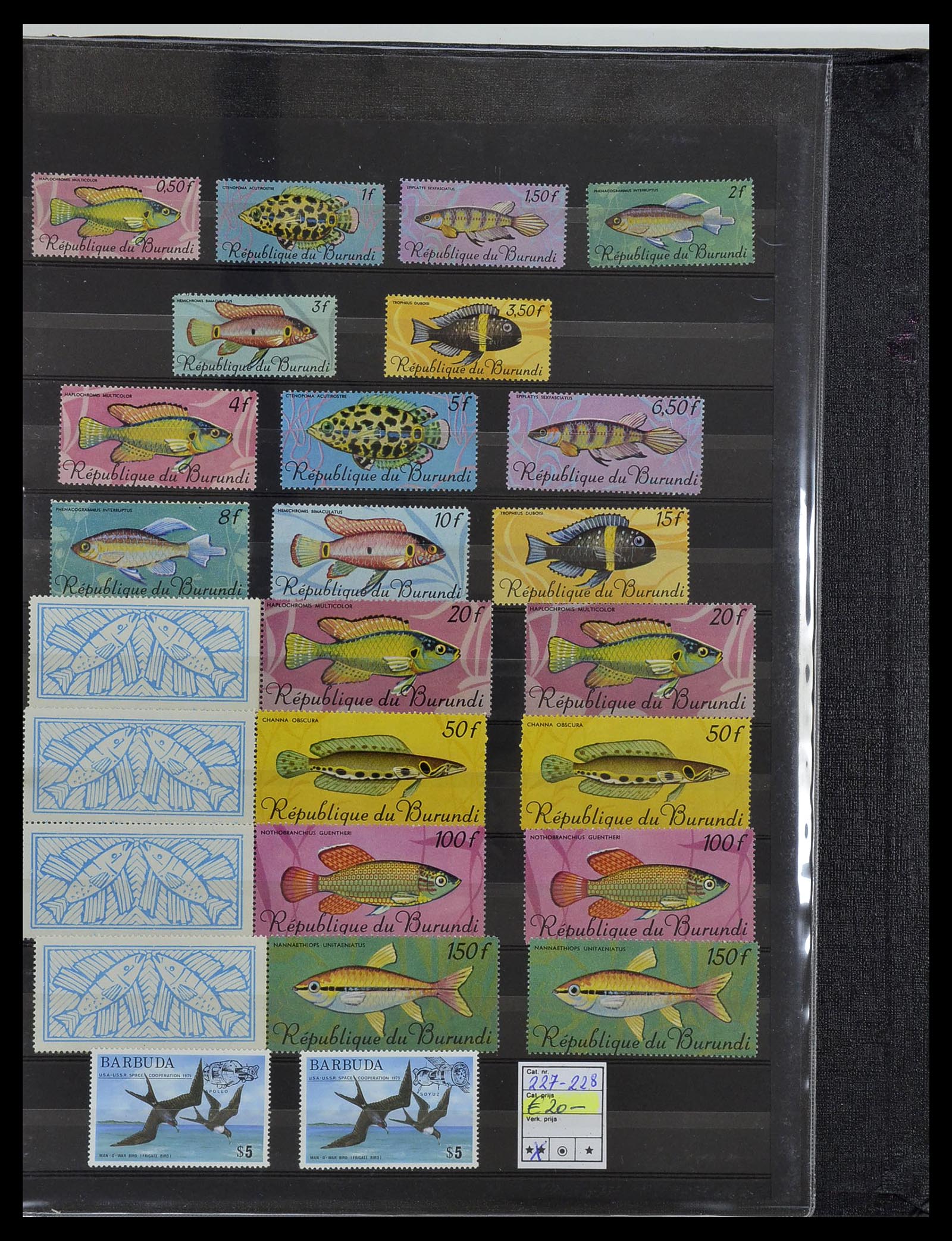 34290 059 - Postzegelverzameling 34290 Motief dieren postfris 1926-2005.